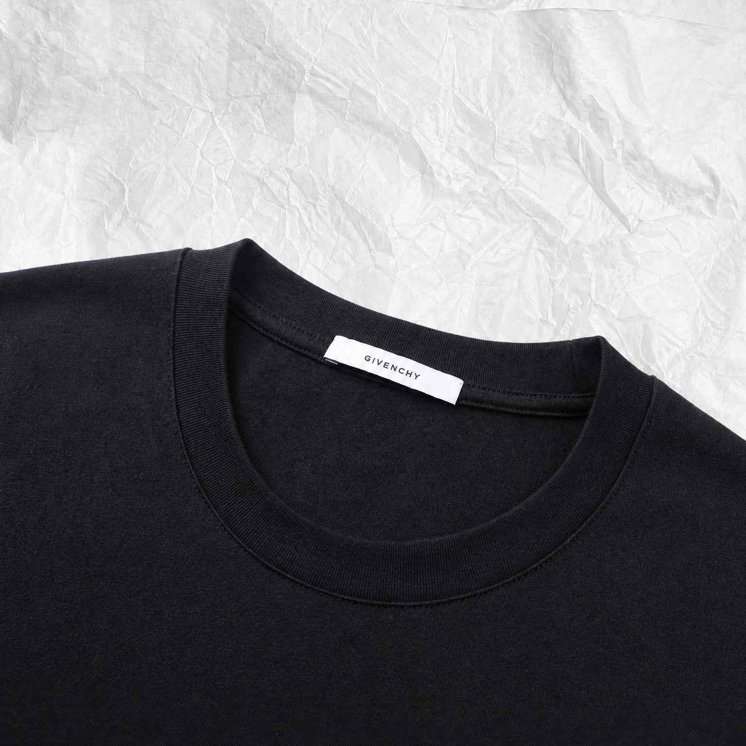 Givenchy Black 'GIVENCHY Paris' Gros Grain T-shirt - DesignerGu