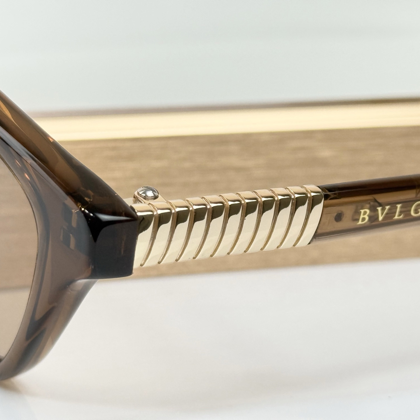 Bvlgari BV40098l Sunglasses      - DesignerGu