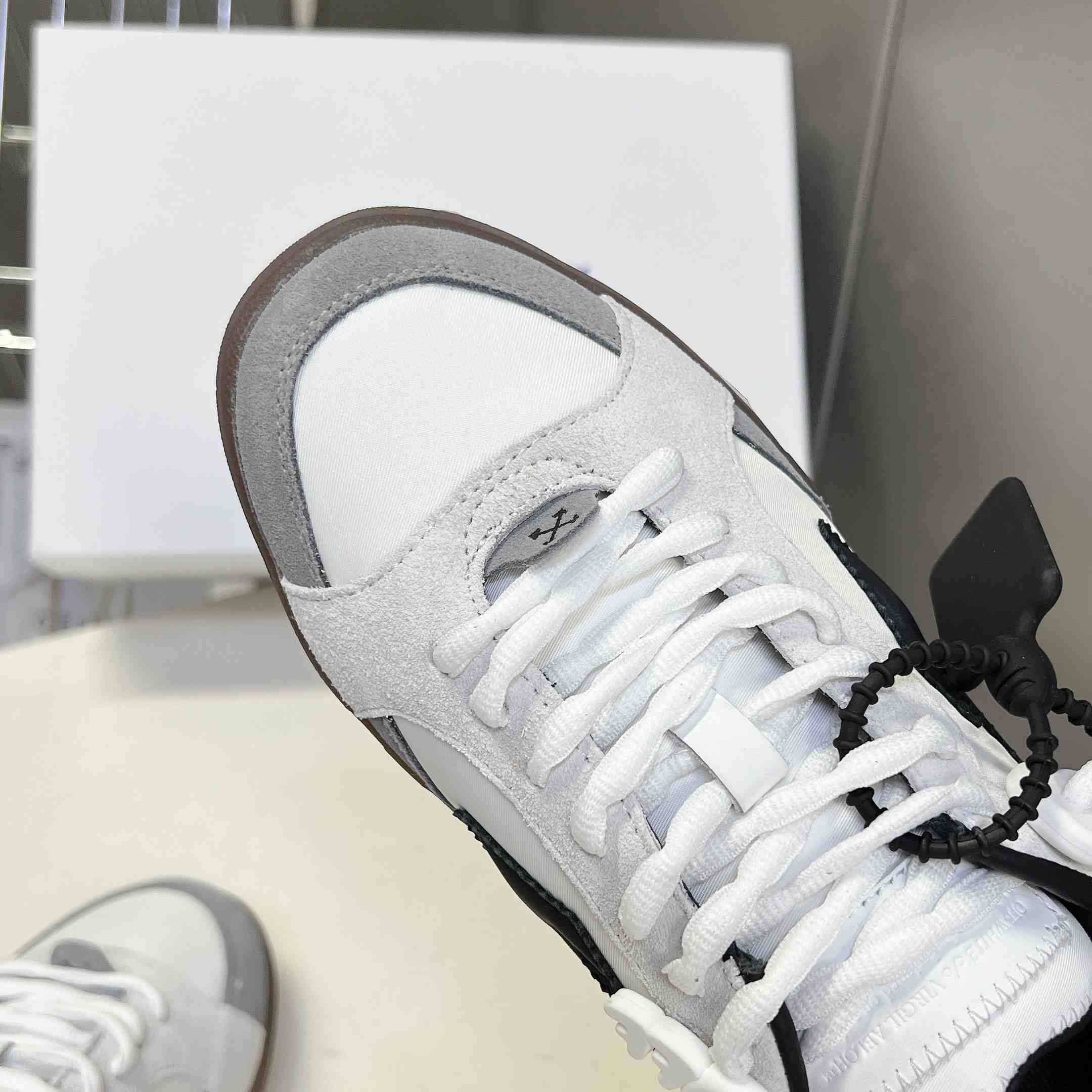 Off-White ‘End Of Play’ Sports Shoes - DesignerGu