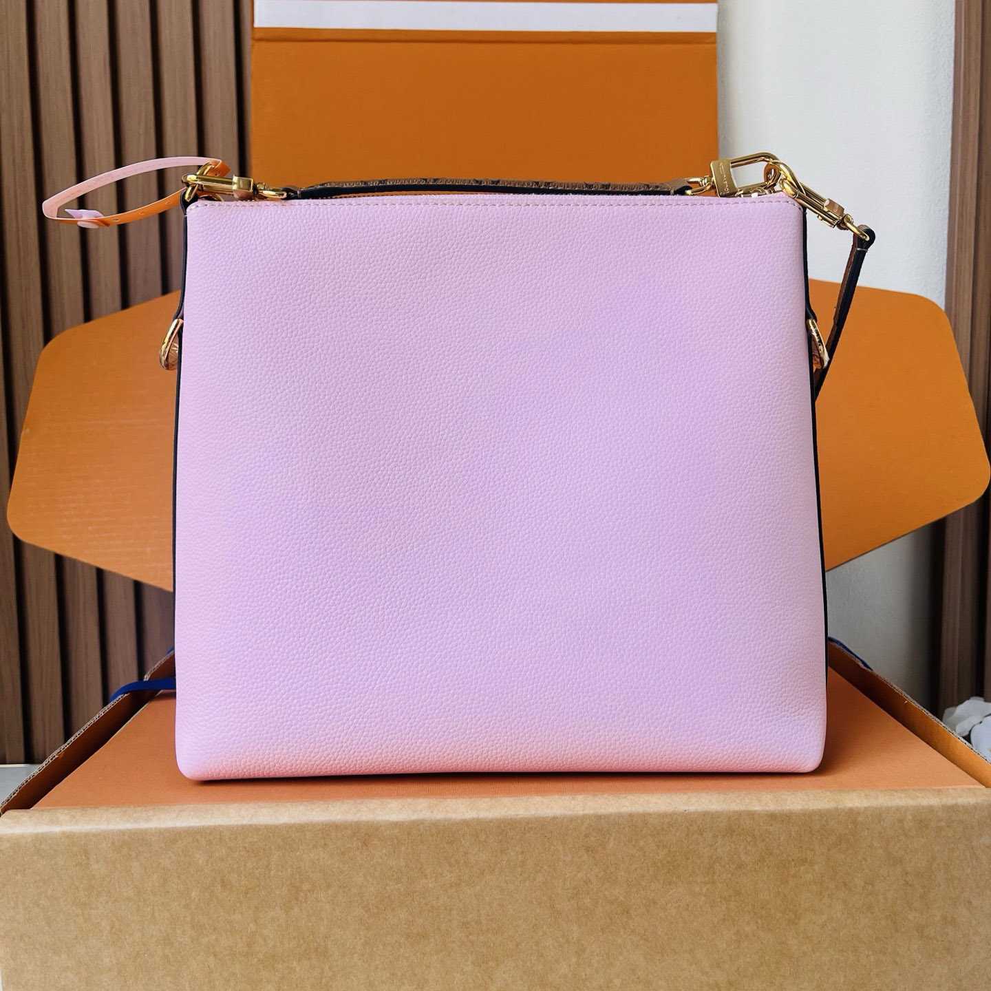 Louis Vuitton Multipass M2A063 - DesignerGu