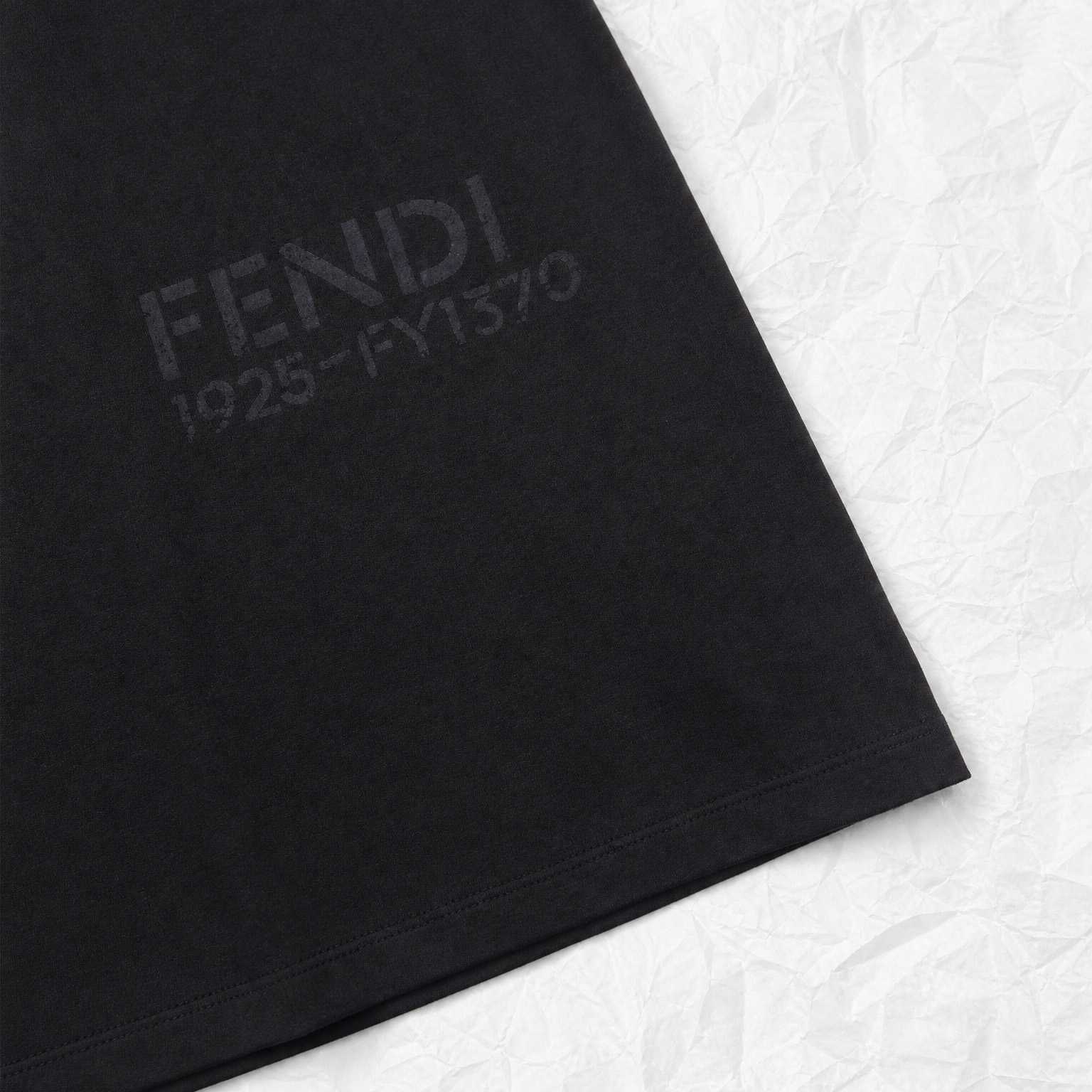 Fendi  Black Cotton T-shirt - DesignerGu