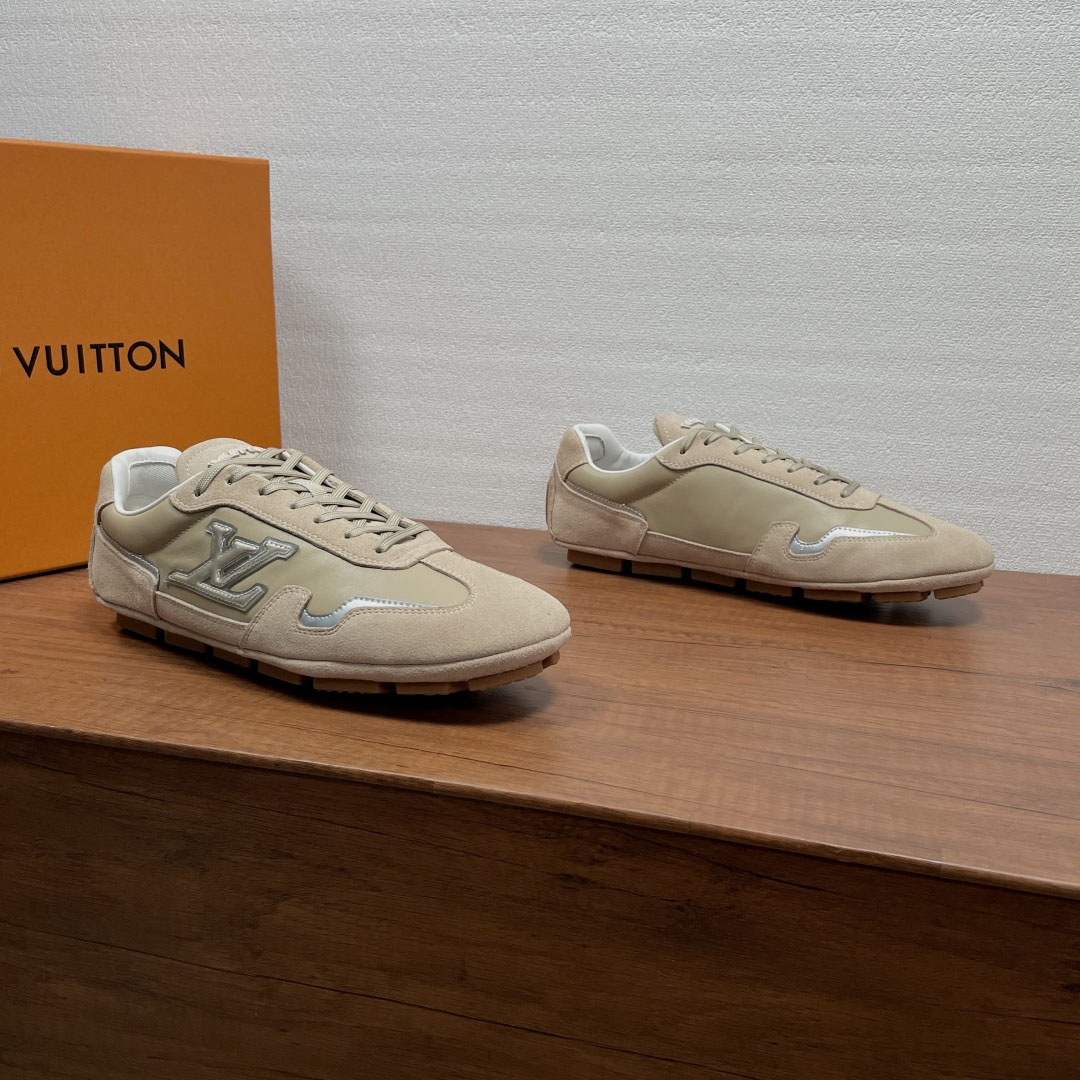 Louis Vuitton LV Rally Sneaker 1AJAD8 - DesignerGu