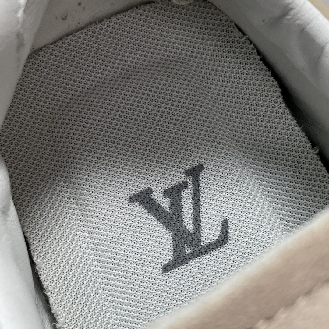 Louis Vuitton LV Rally Sneaker 1AJAD8 - DesignerGu