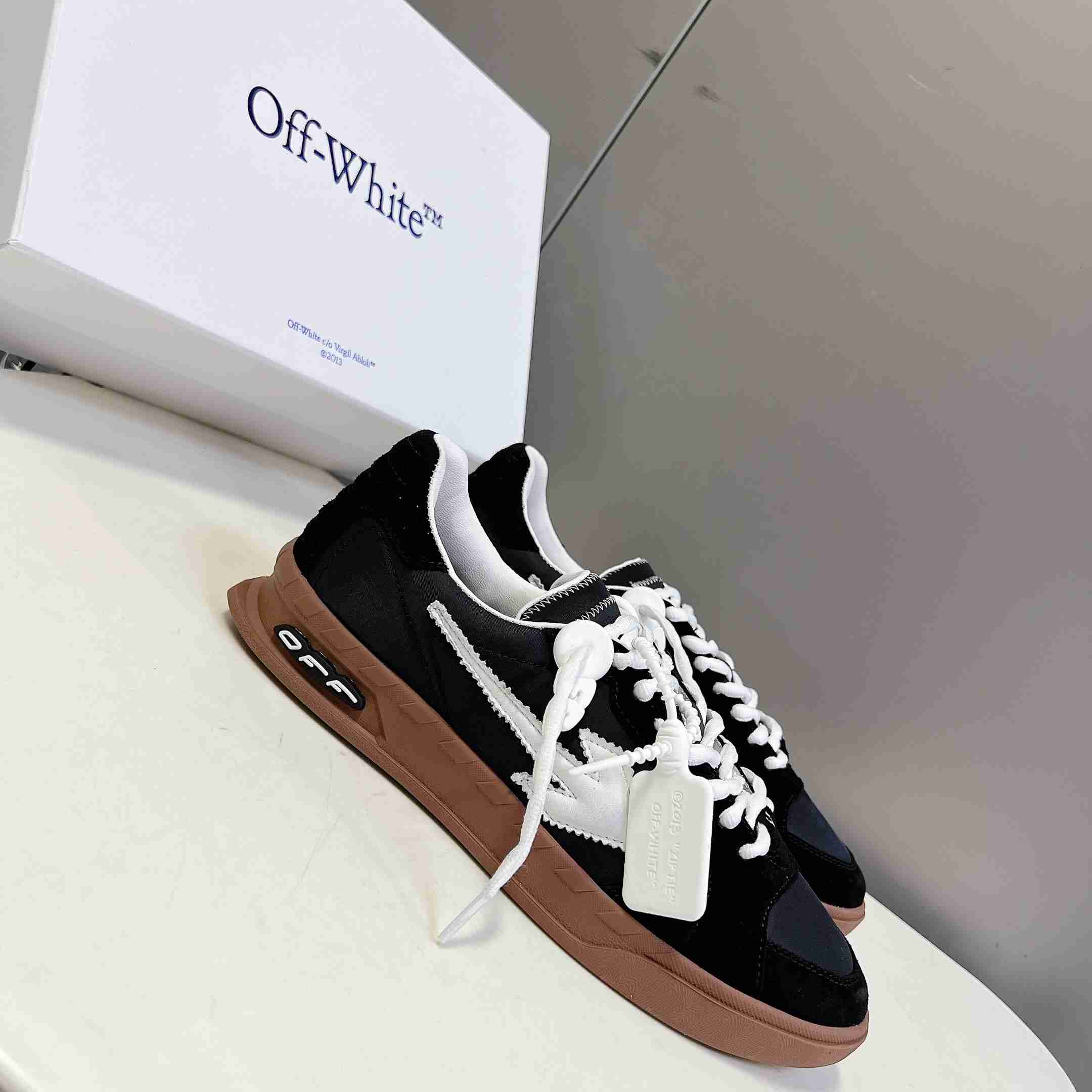 Off-White ‘End Of Play’ Sports Shoes - DesignerGu
