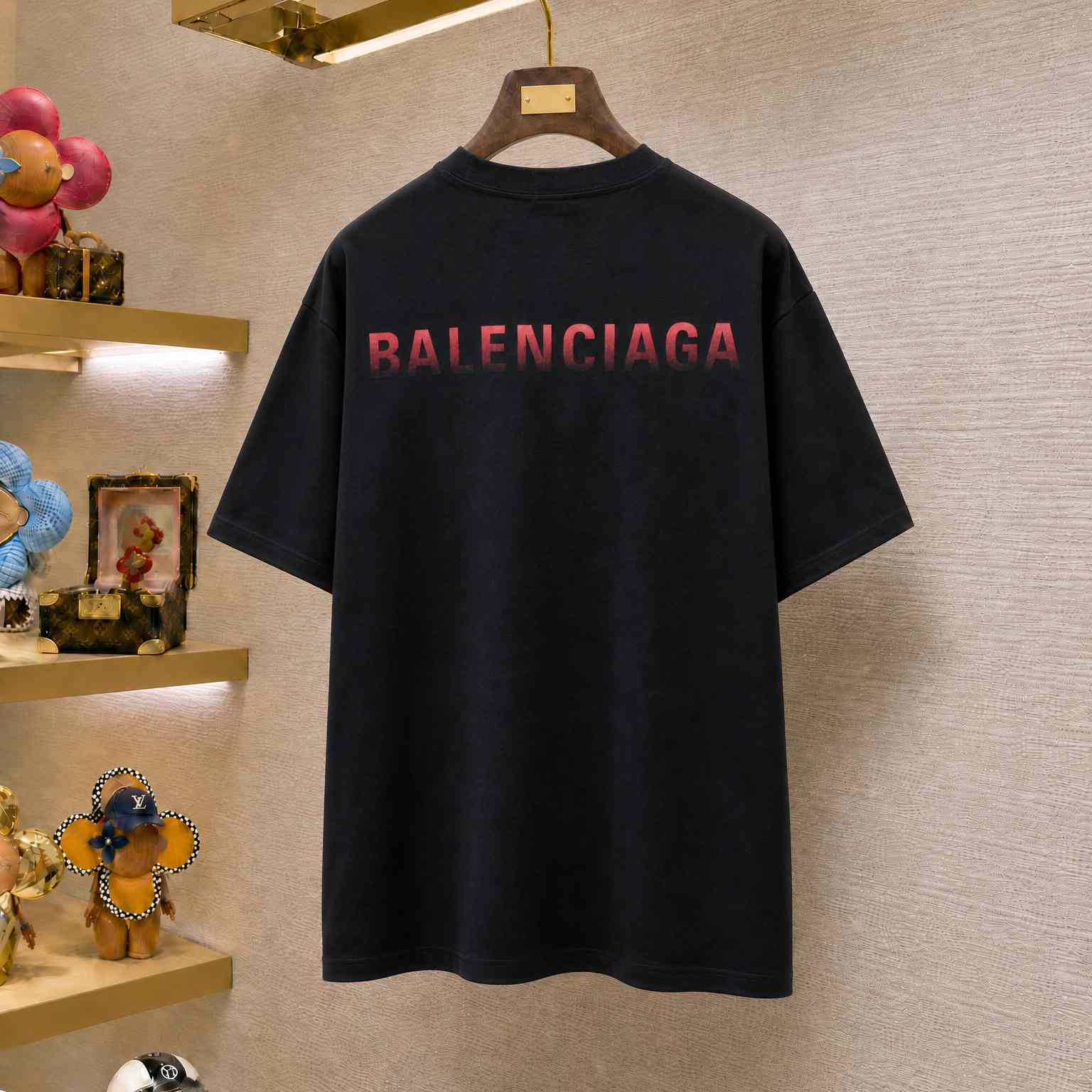 Balenciaga Balenciaga Back Gradient Oversized T-shirt in Black - DesignerGu