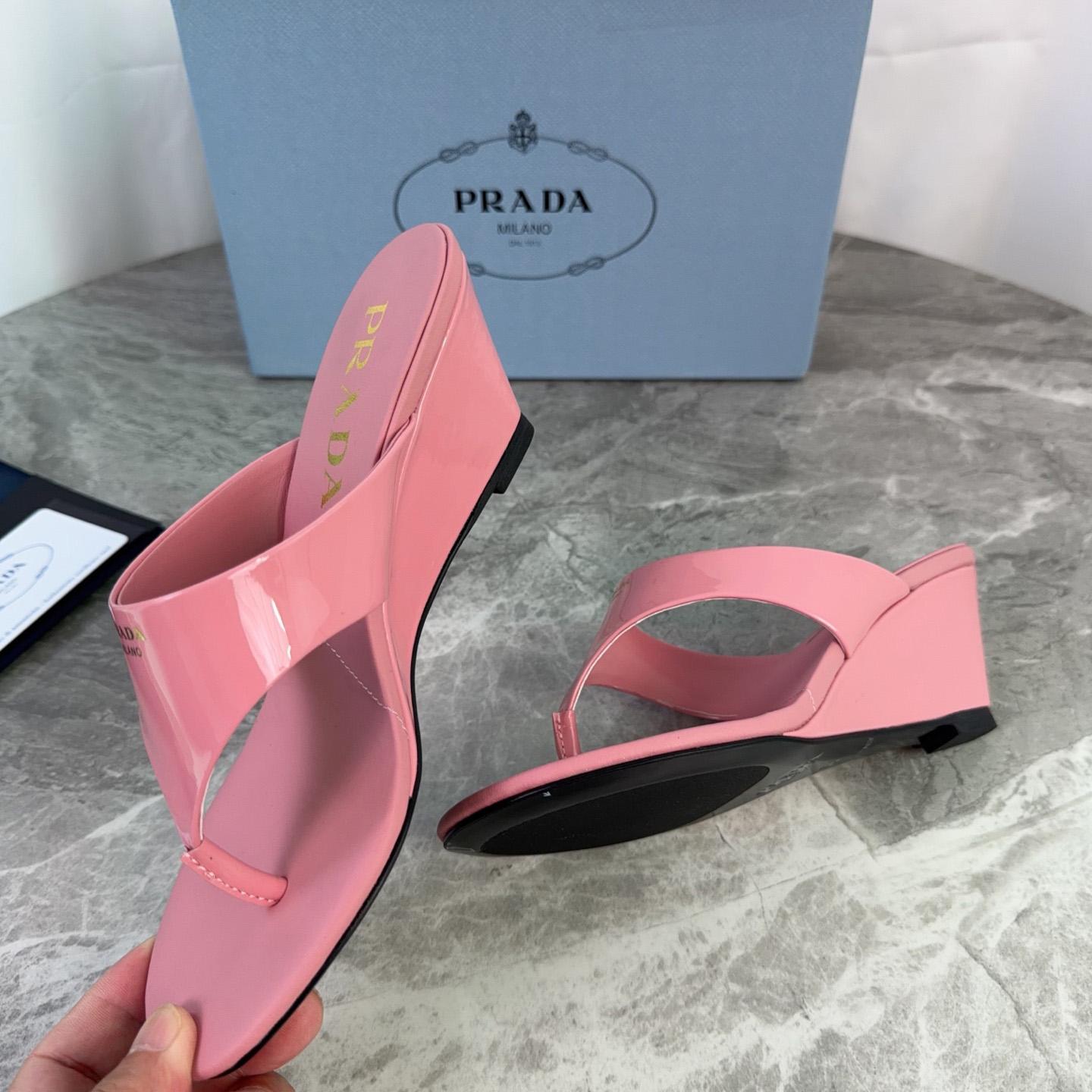 Prada Patent Leather Thong Sandals - DesignerGu