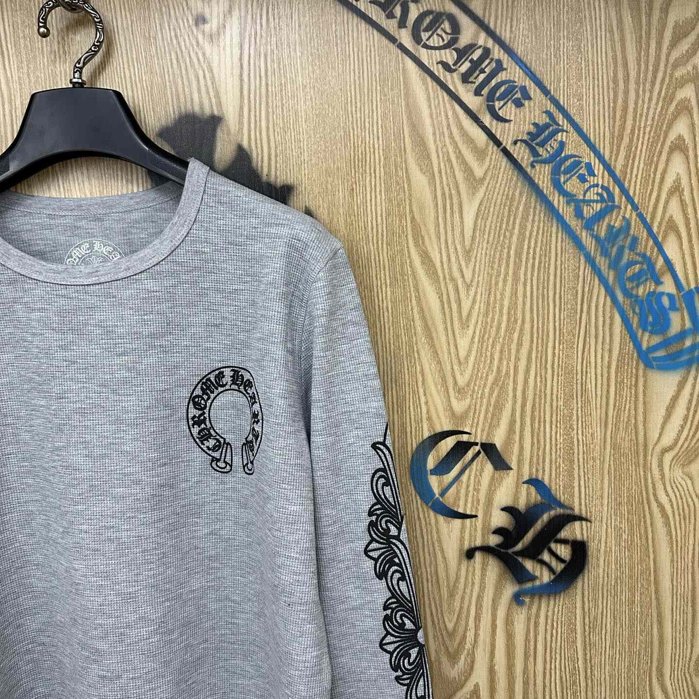 Chrome Hearts Horseshoe Logo Long Sleeve T-Shirt - DesignerGu
