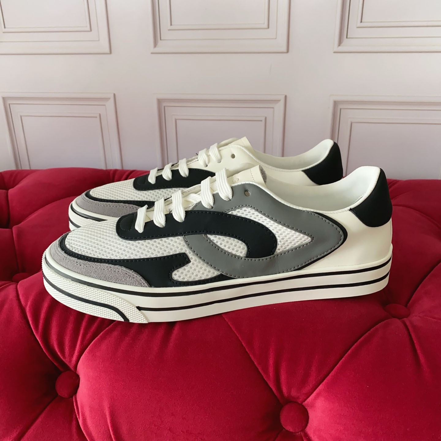 Dolce & Gabbana DG Sailing Leather Sneakers - DesignerGu