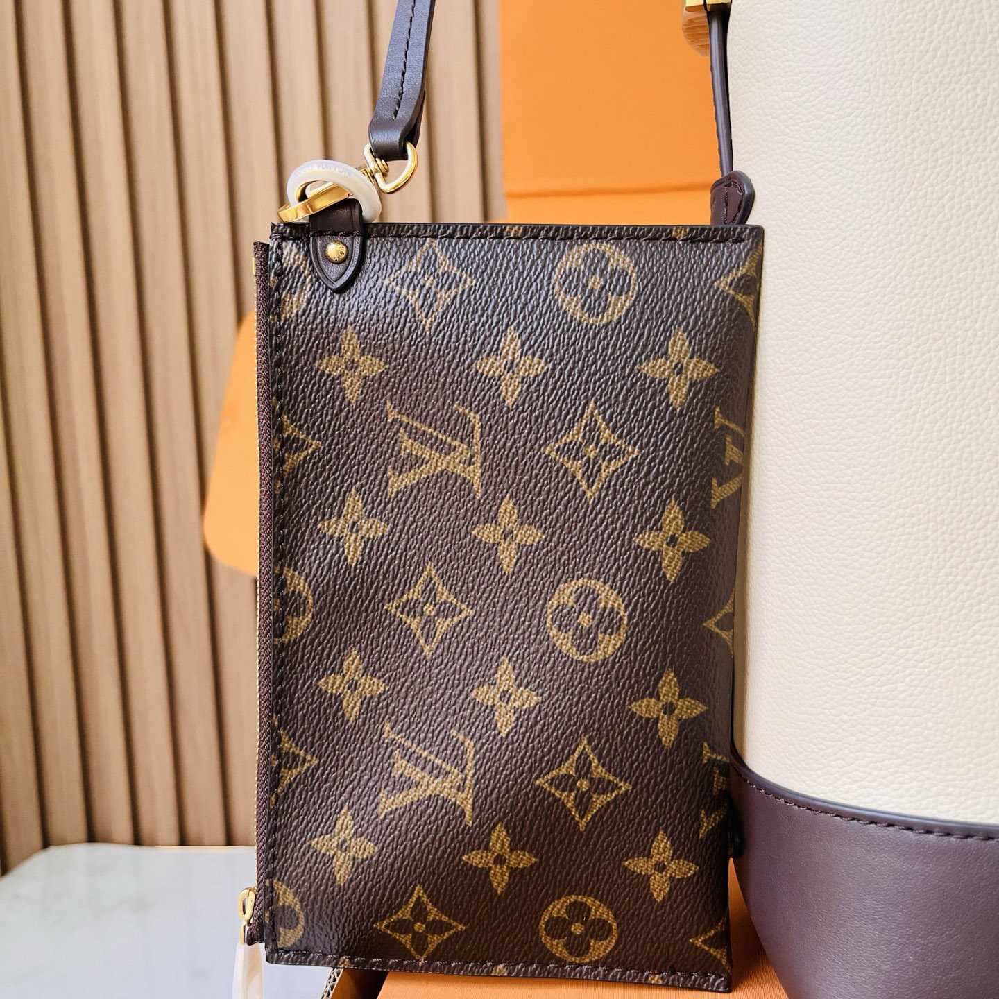 Louis Vuitton Low Key Hobo PM M29068 - DesignerGu