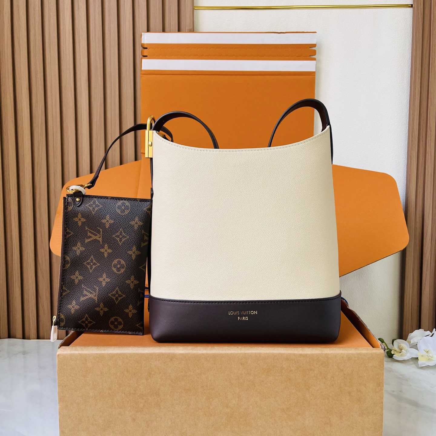 Louis Vuitton Low Key Hobo PM M29068 - DesignerGu