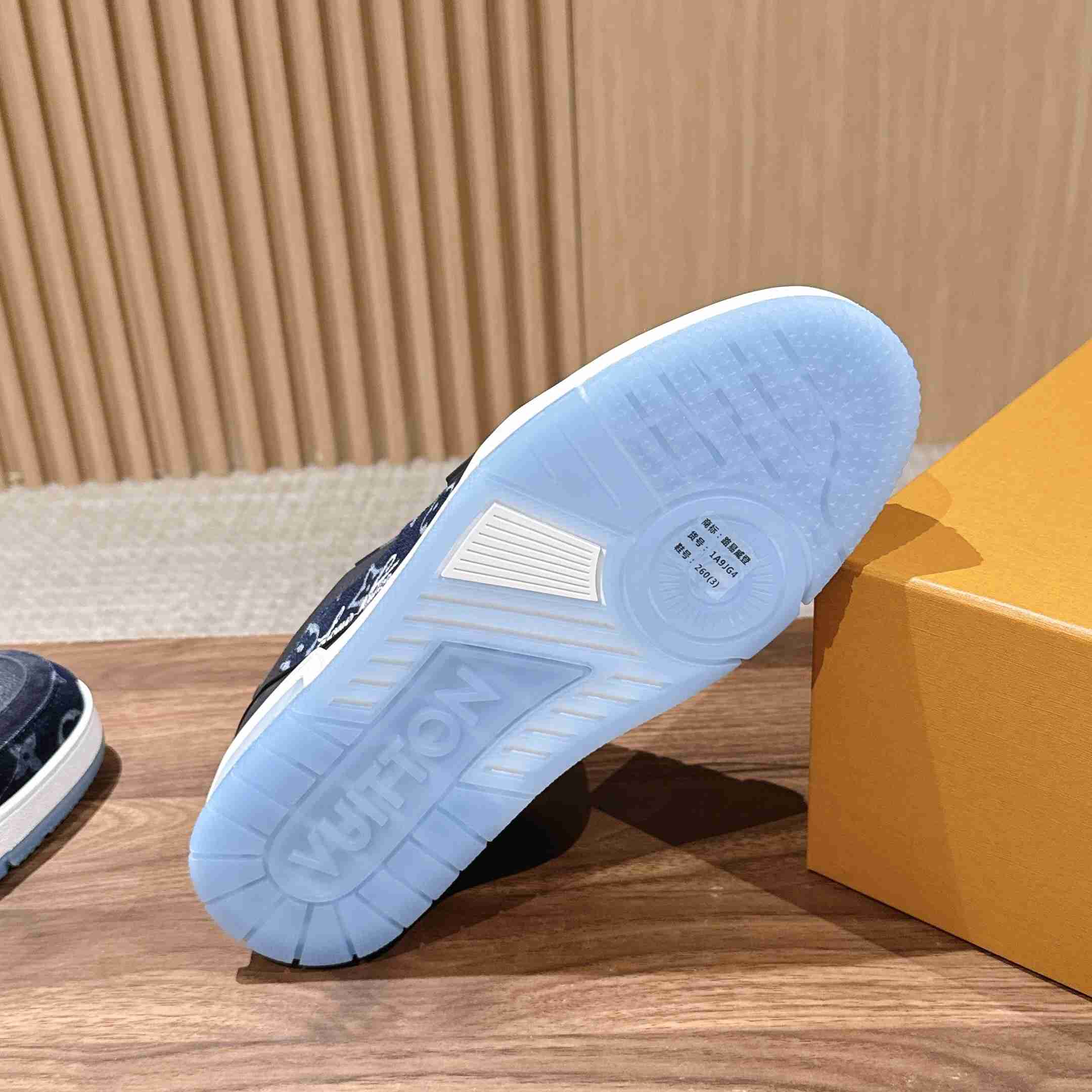 Louis Vuitton LV Trainer Sneaker  1AKDGZ（upon uk size） - DesignerGu
