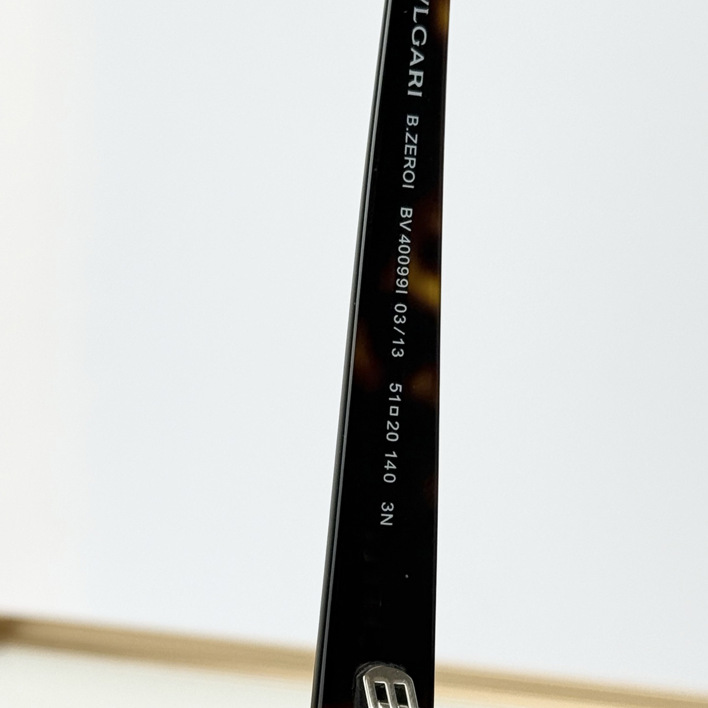 Bvlgari BV40099l Sunglasses      - DesignerGu