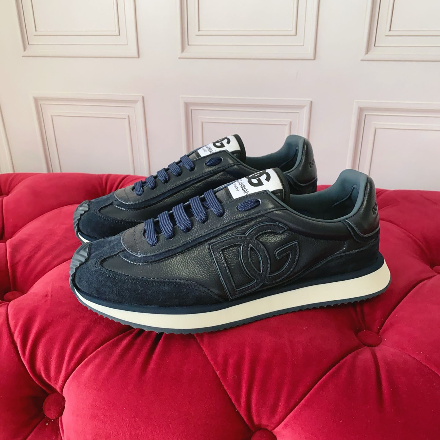 Dolce & Gabbana Logo-Patch Sneakers - DesignerGu