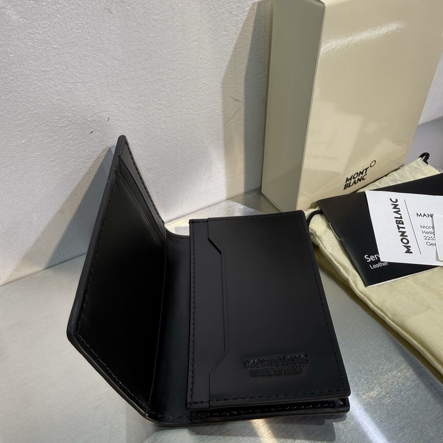 Montblanc 4cc Card Holder Embossed Croco - DesignerGu