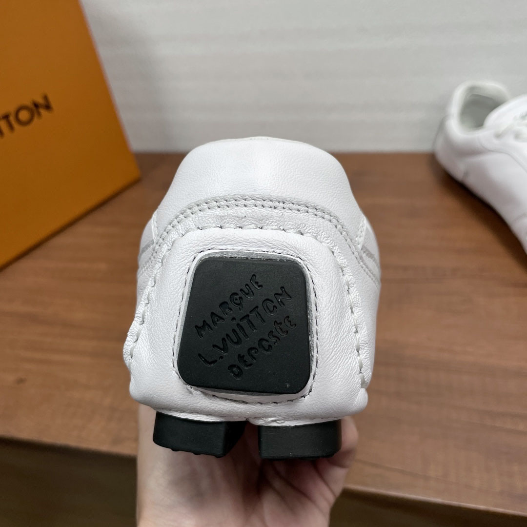 Louis Vuitton LV Rally Sneaker 1AIXEX - DesignerGu