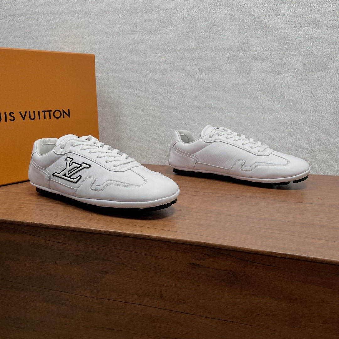 Louis Vuitton LV Rally Sneaker 1AIXEX - DesignerGu