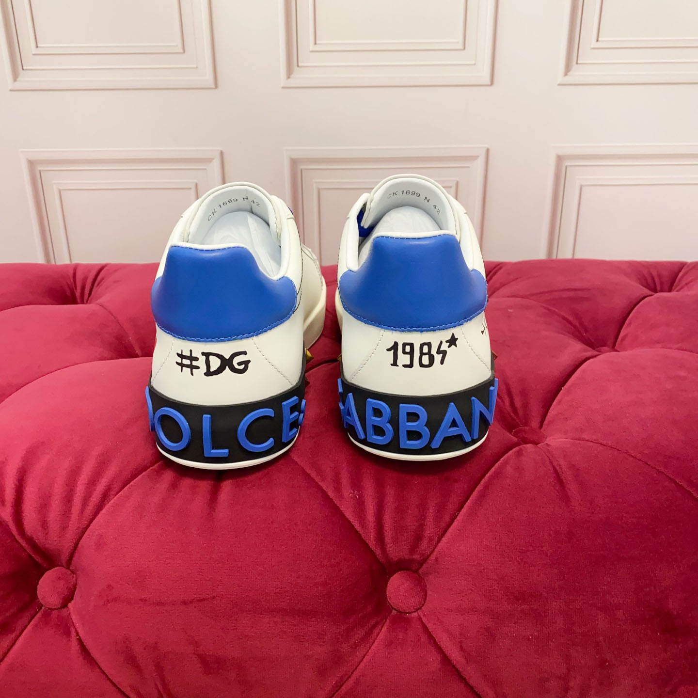 Dolce & Gabbana Portofino Leather Sneakers - DesignerGu