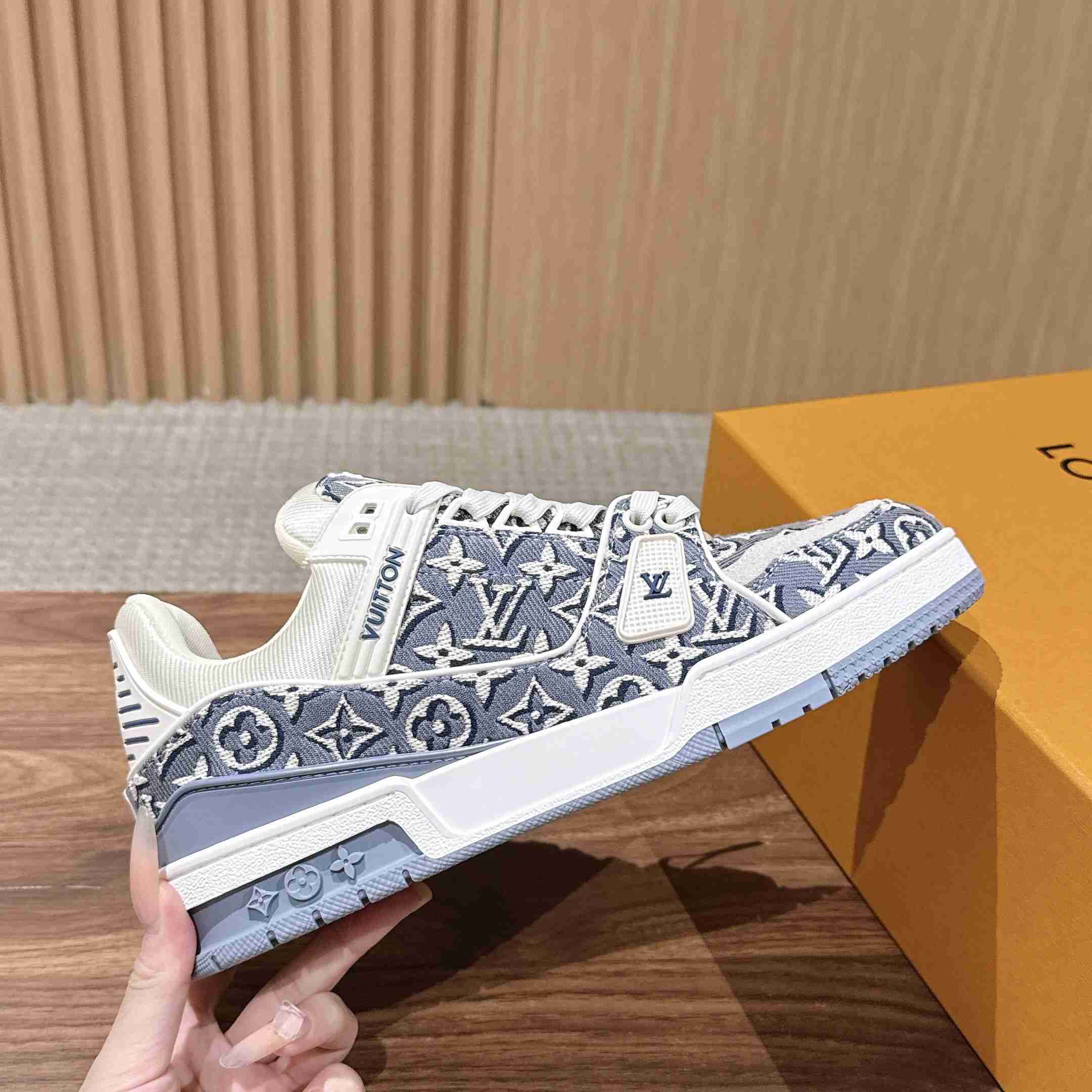 Louis Vuitton LV Trainer Sneaker  1AKG4T（upon uk size） - DesignerGu