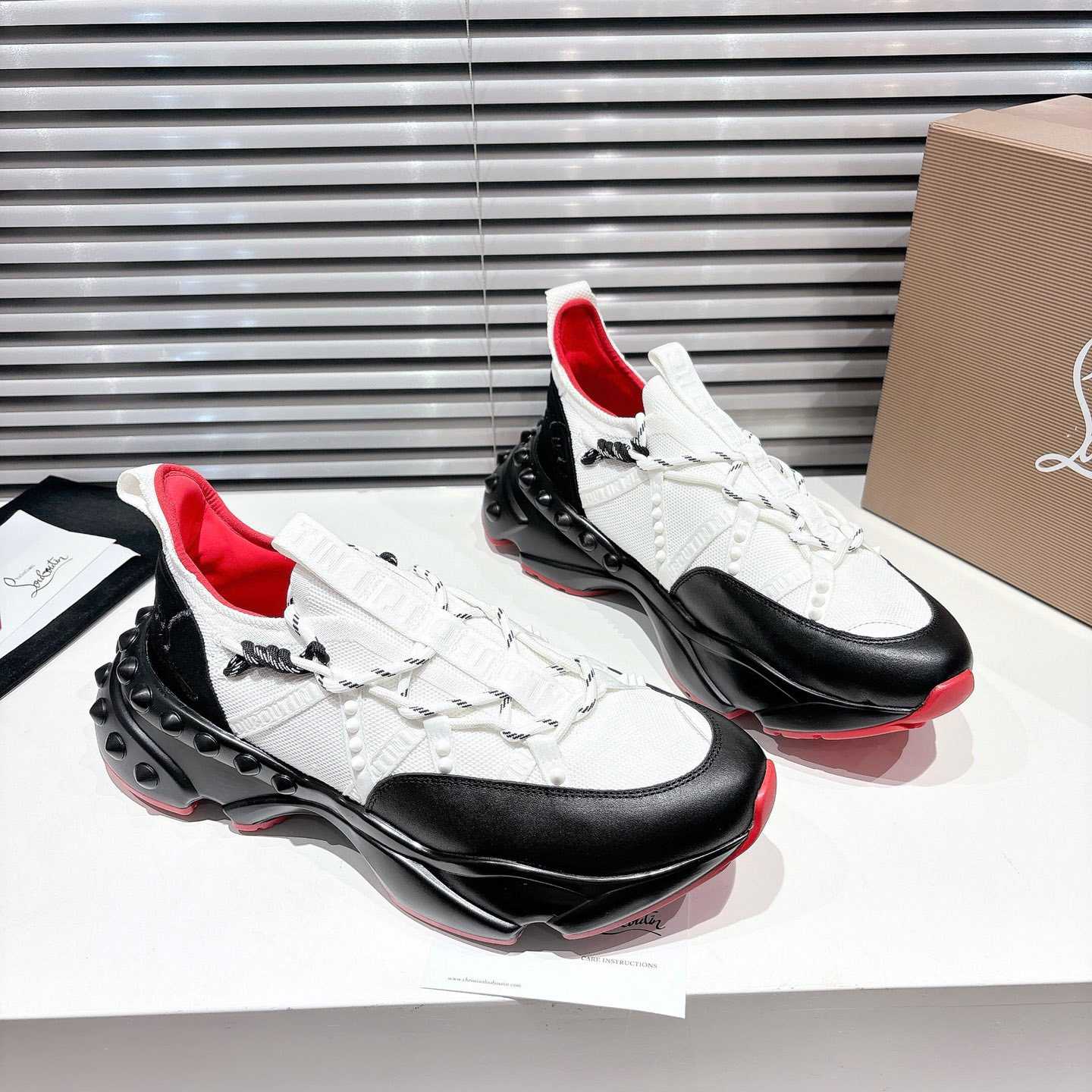 Christian Louboutin Trailnrun Sneakers - DesignerGu