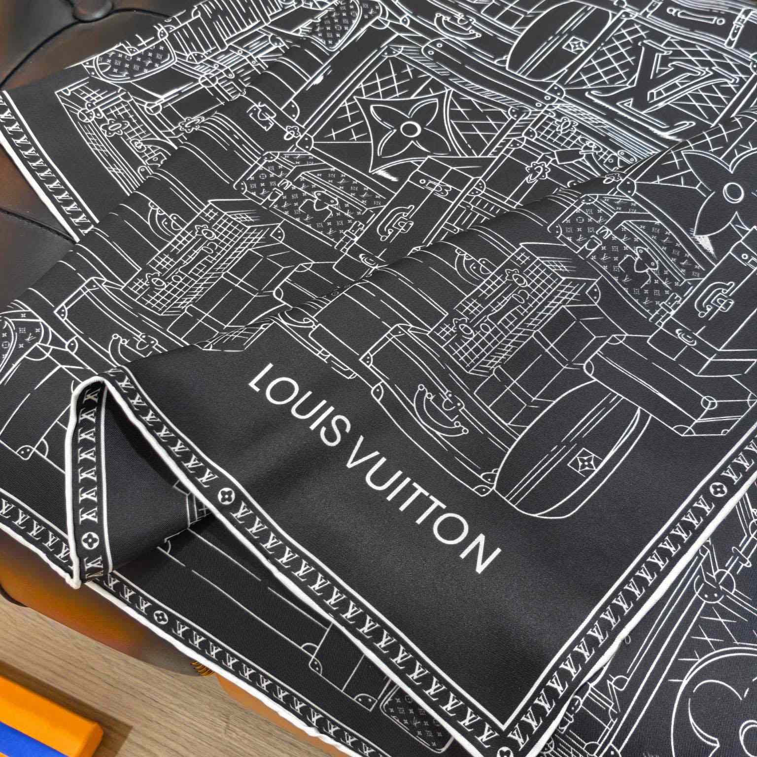 Louis Vuitton My LV Luggage Square 90 M96671 - DesignerGu