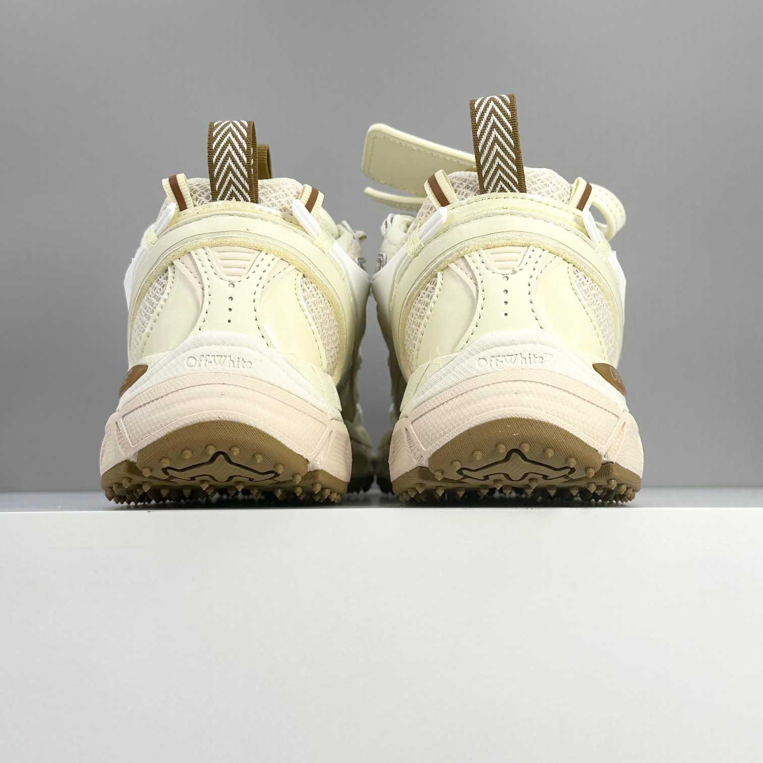 Off-White Be Right Back Sneakers - DesignerGu