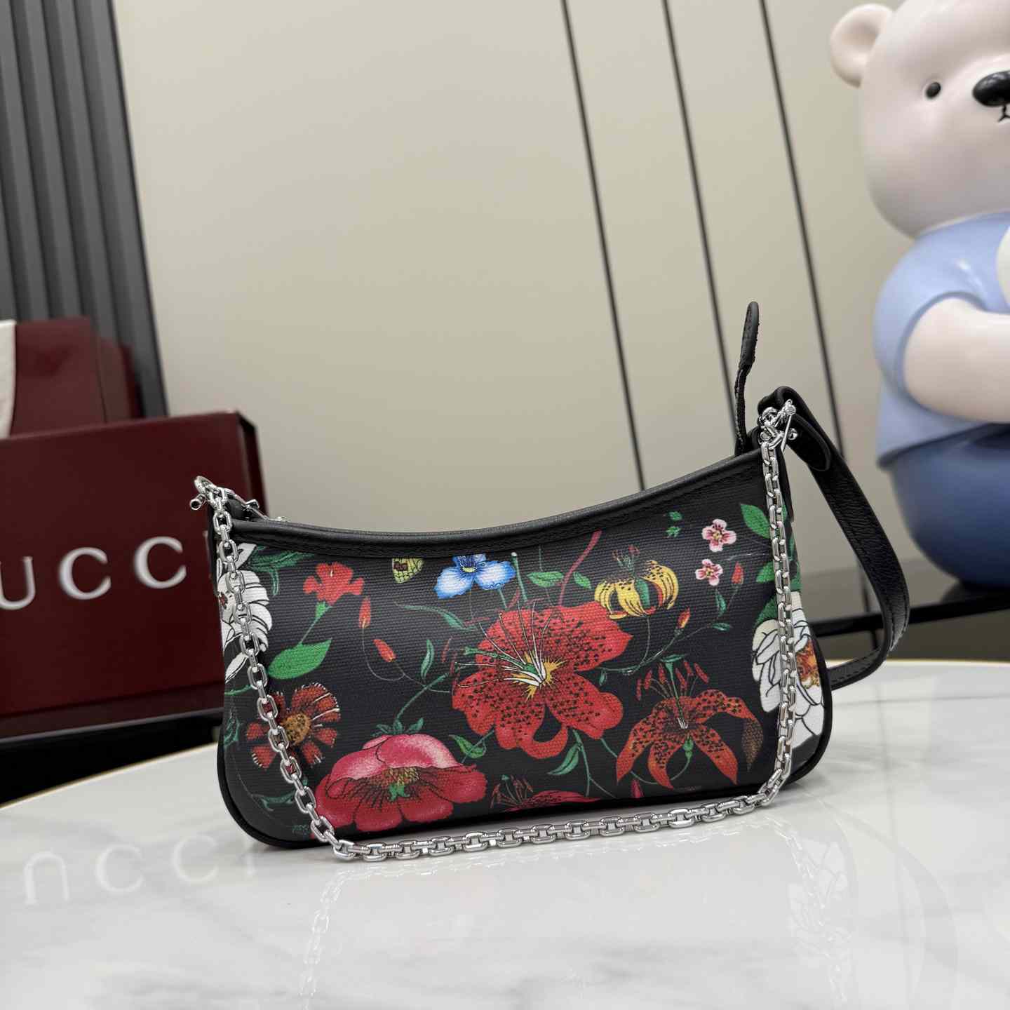 Gucci Gossip Small Shoulder Bag 875847 - DesignerGu