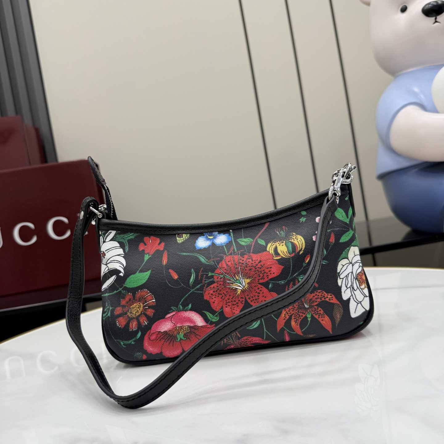 Gucci Gossip Small Shoulder Bag 875847 - DesignerGu