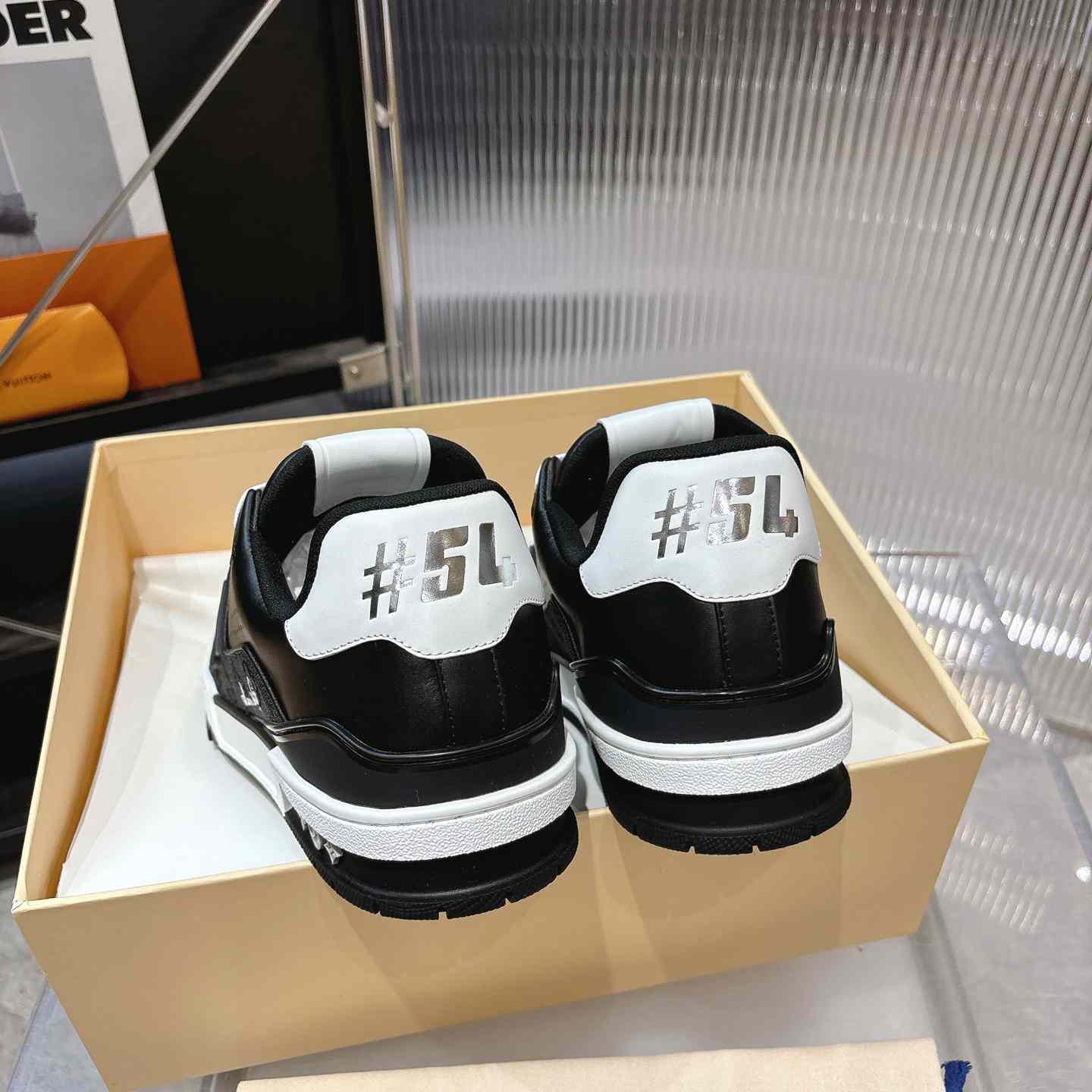 Louis Vuitton LV Trainer Sneaker 1AJ312 (upon uk size） - DesignerGu