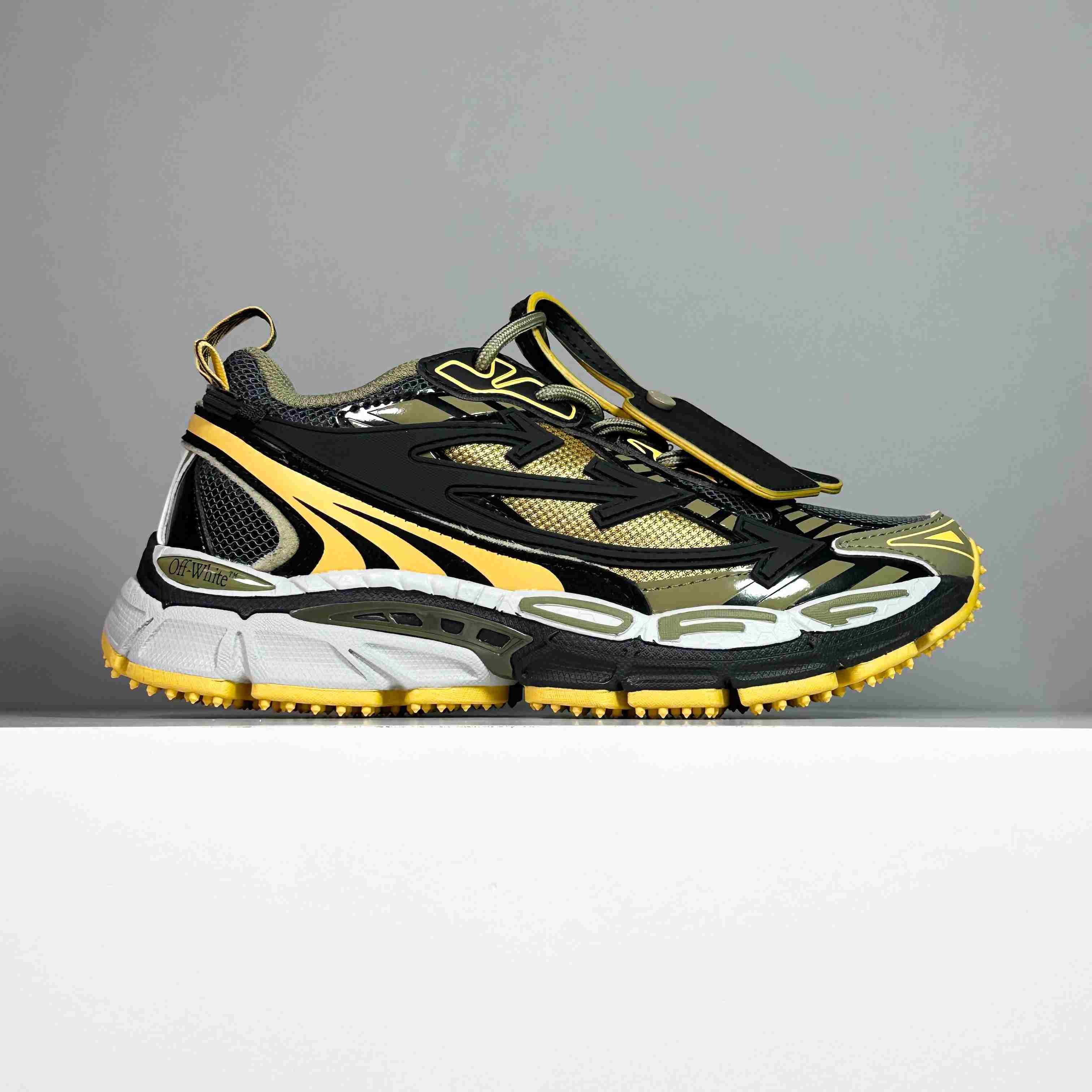 Off-White Be Right Back Sneakers - DesignerGu