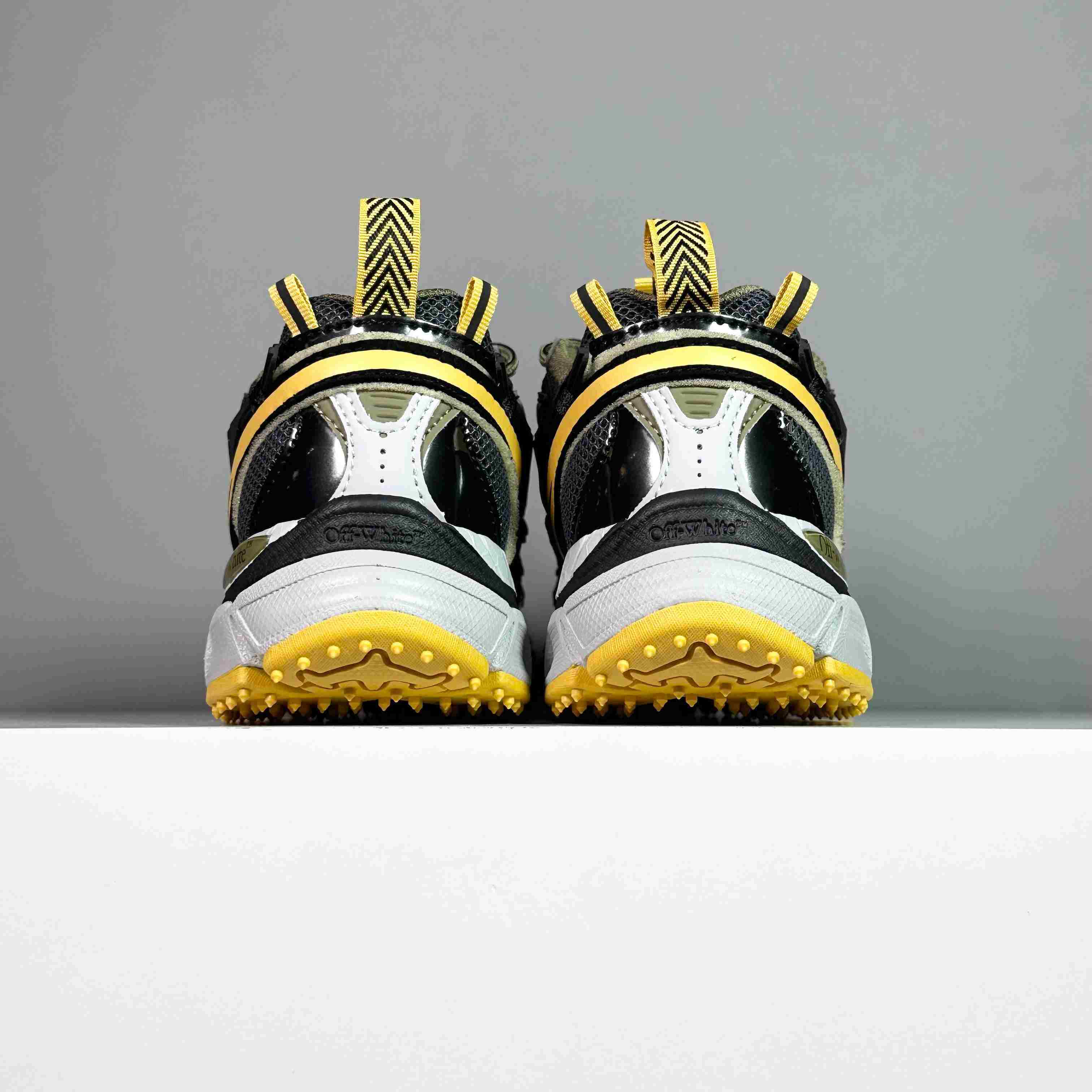 Off-White Be Right Back Sneakers - DesignerGu