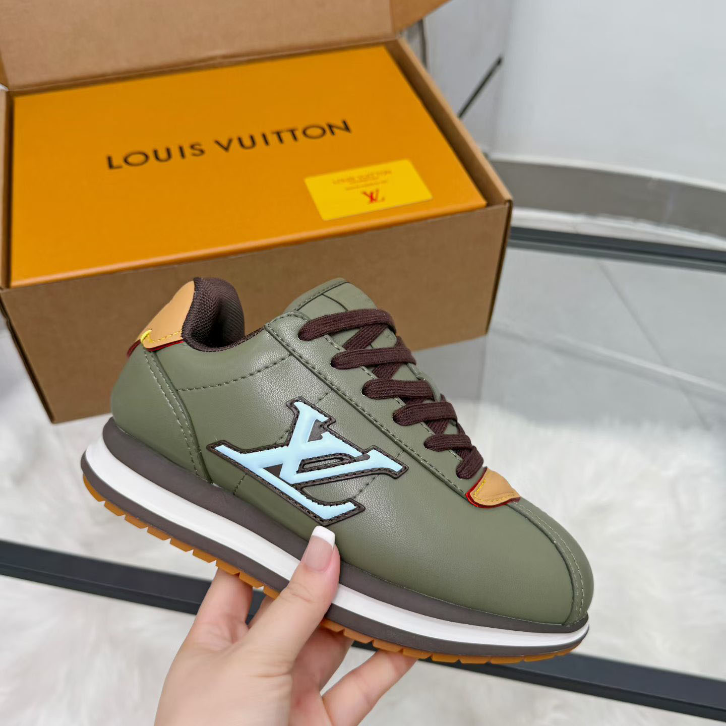 Louis Vuitton LV BUTTERSOFT Sneaker 1AIWX2 - DesignerGu