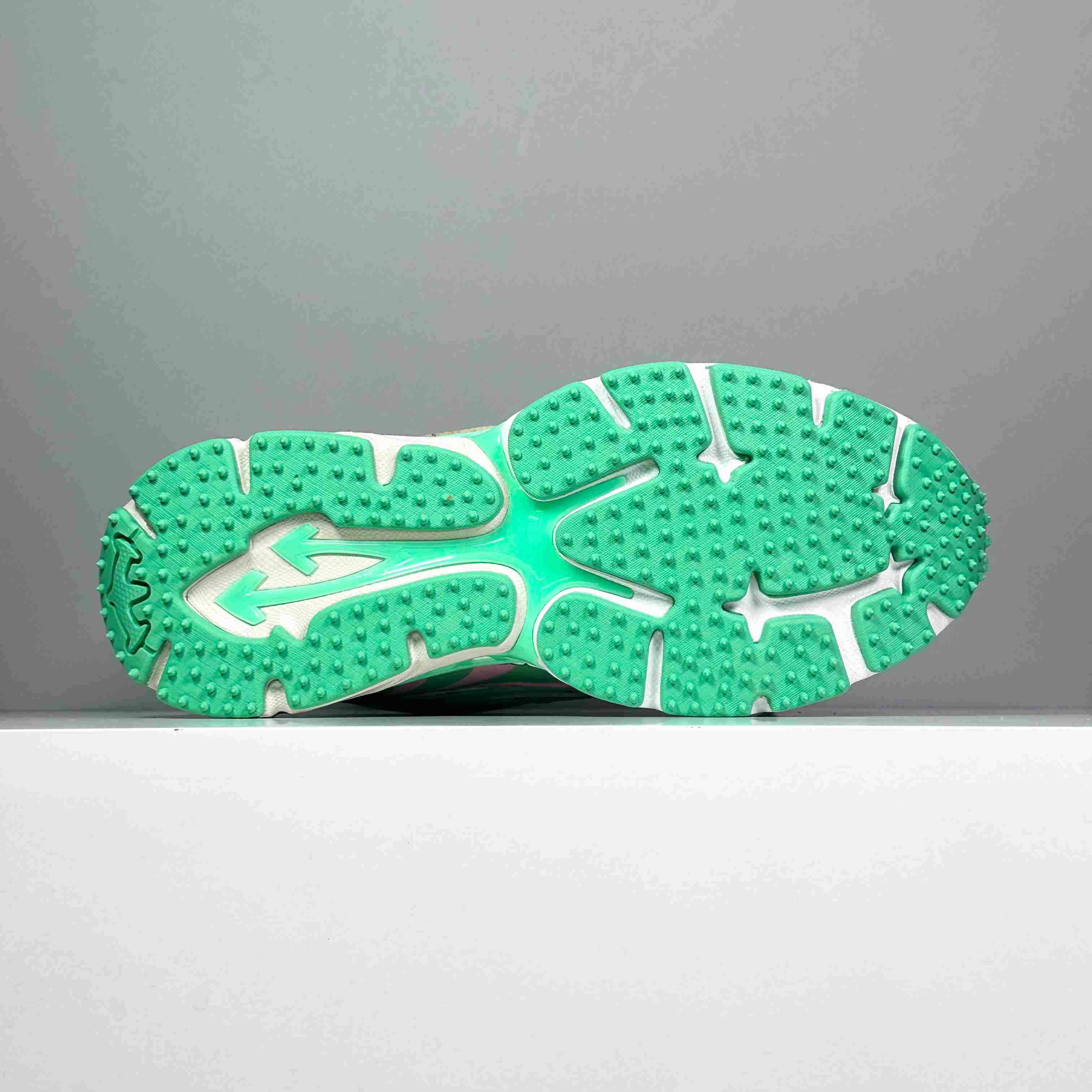 Off-White Be Right Back Fishnet Sneakers - DesignerGu