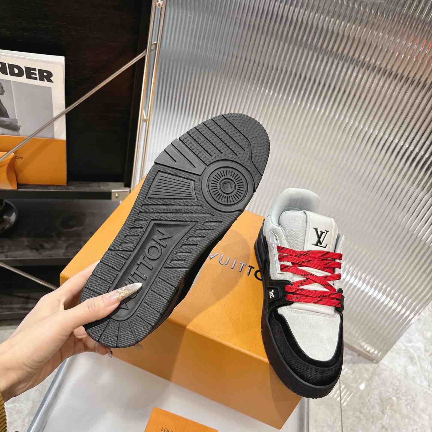Louis Vuitton LV Trainer Sneaker 1AJ426（upon uk size） - DesignerGu