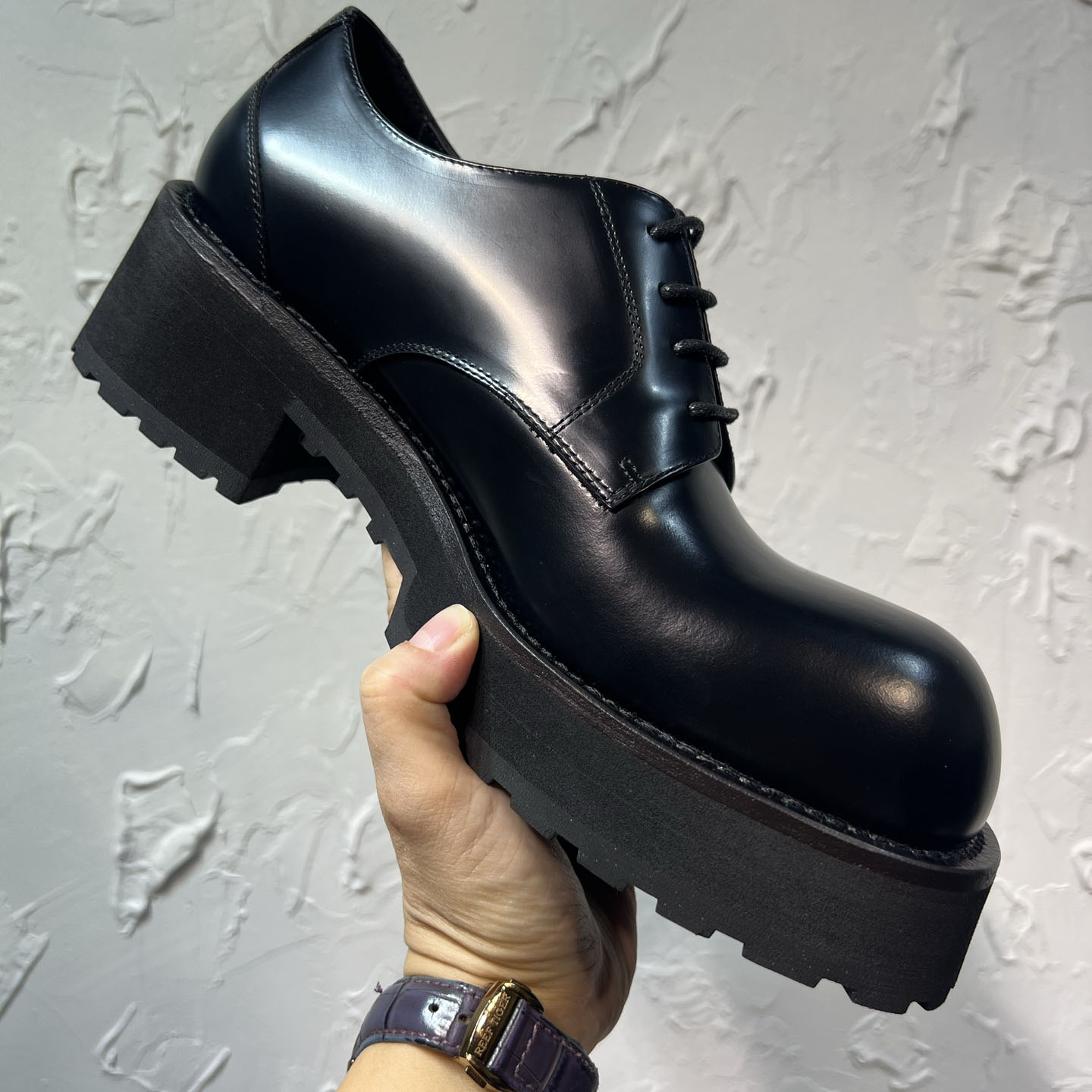Balenciaga Venom Leather Derbies - DesignerGu