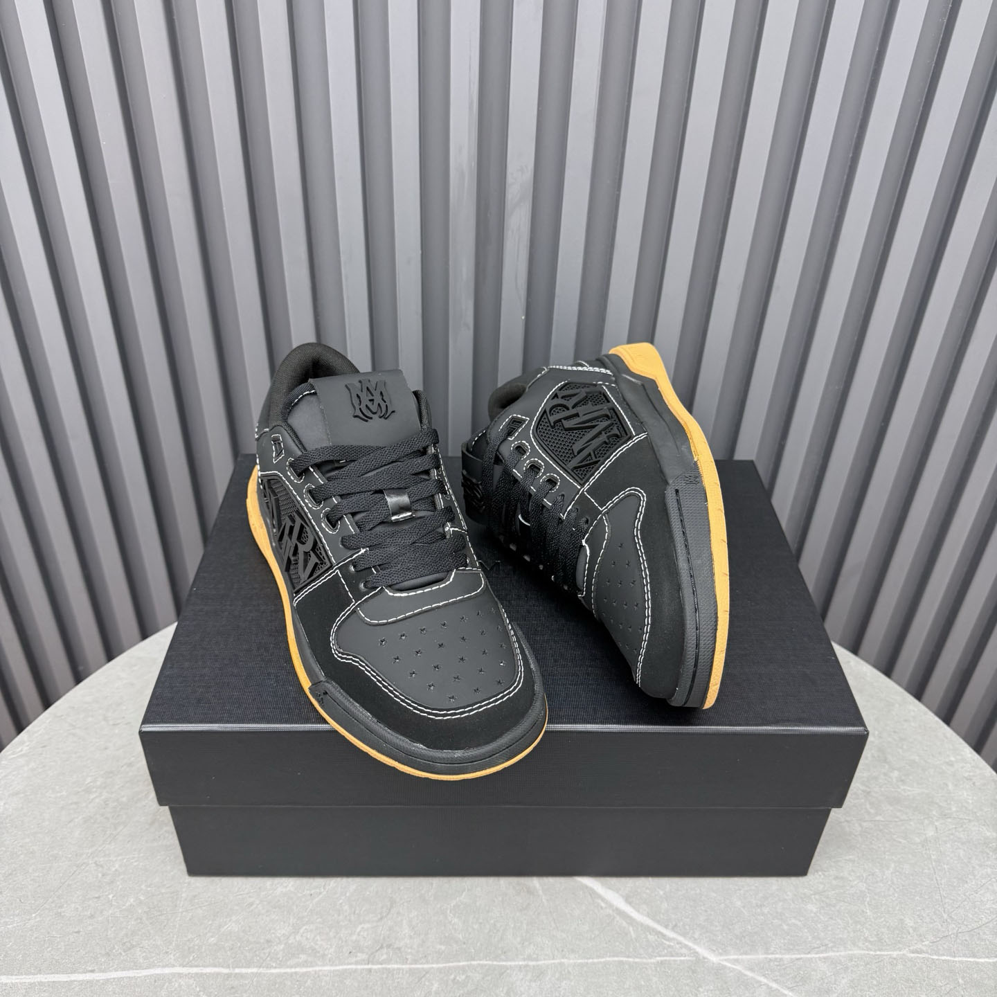 Amiri Logo Leather Low-Top Sneakers - DesignerGu