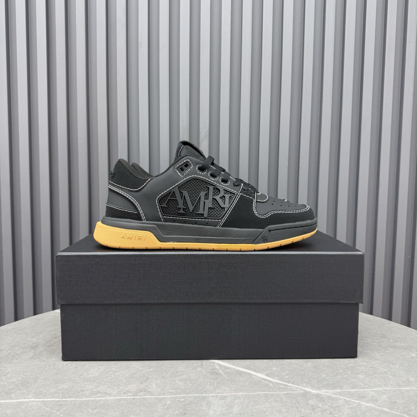 Amiri Logo Leather Low-Top Sneakers - DesignerGu