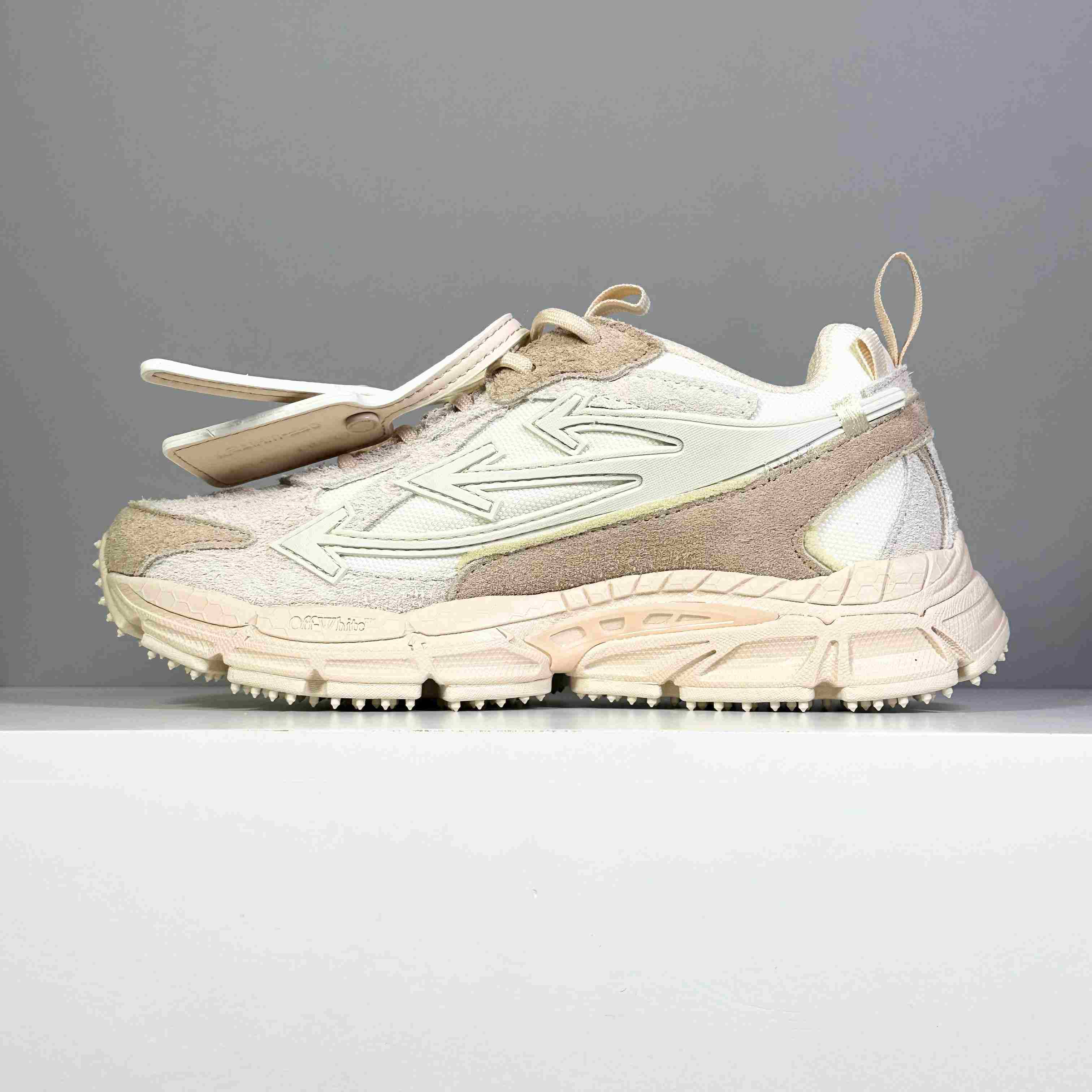 Off-White Suede Panelled Sneakers - DesignerGu