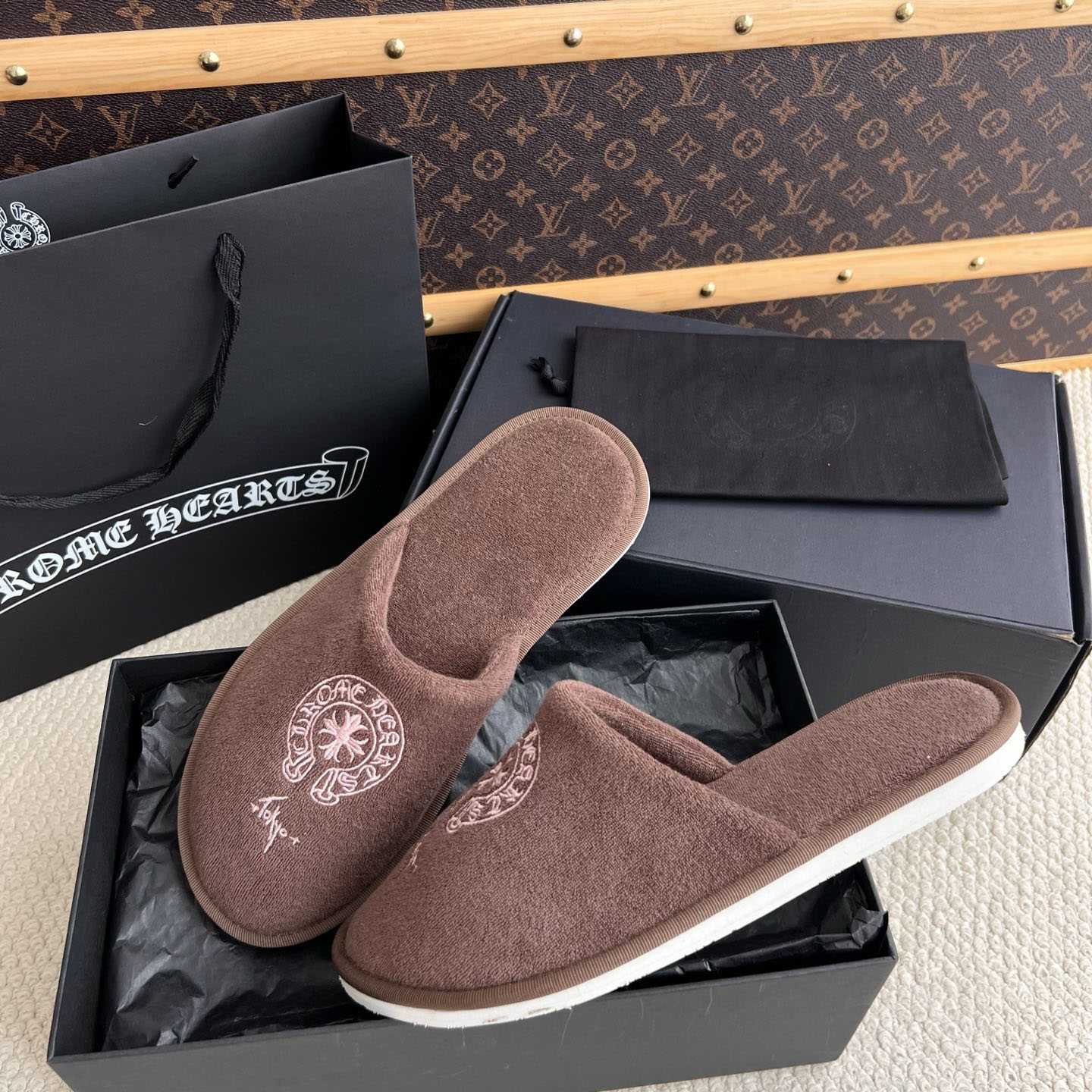 Chrome Hearts Malibu Hotel Slippers  - DesignerGu