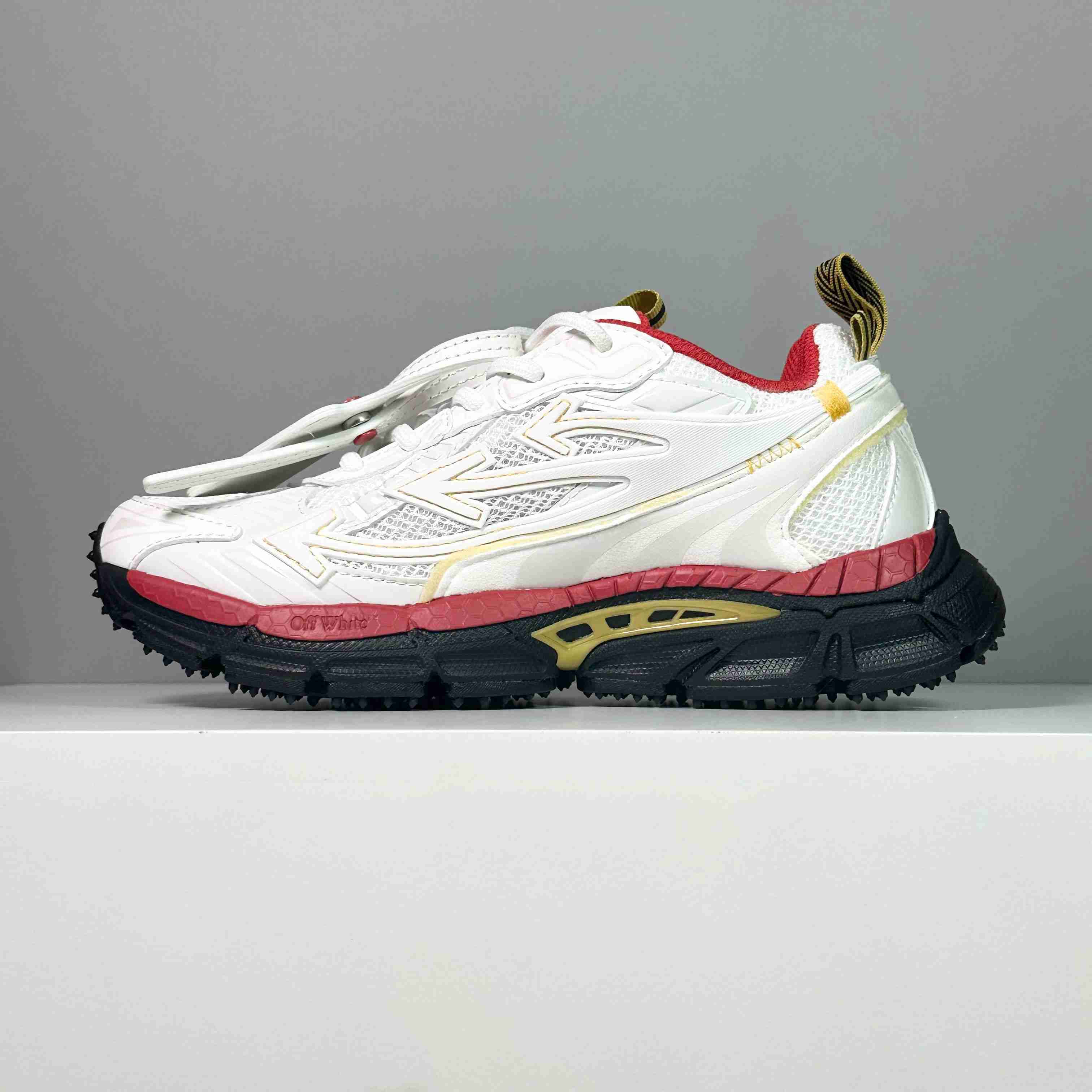 Off-White Be Right Back Holiday Exclusive Runner Sneakers - DesignerGu