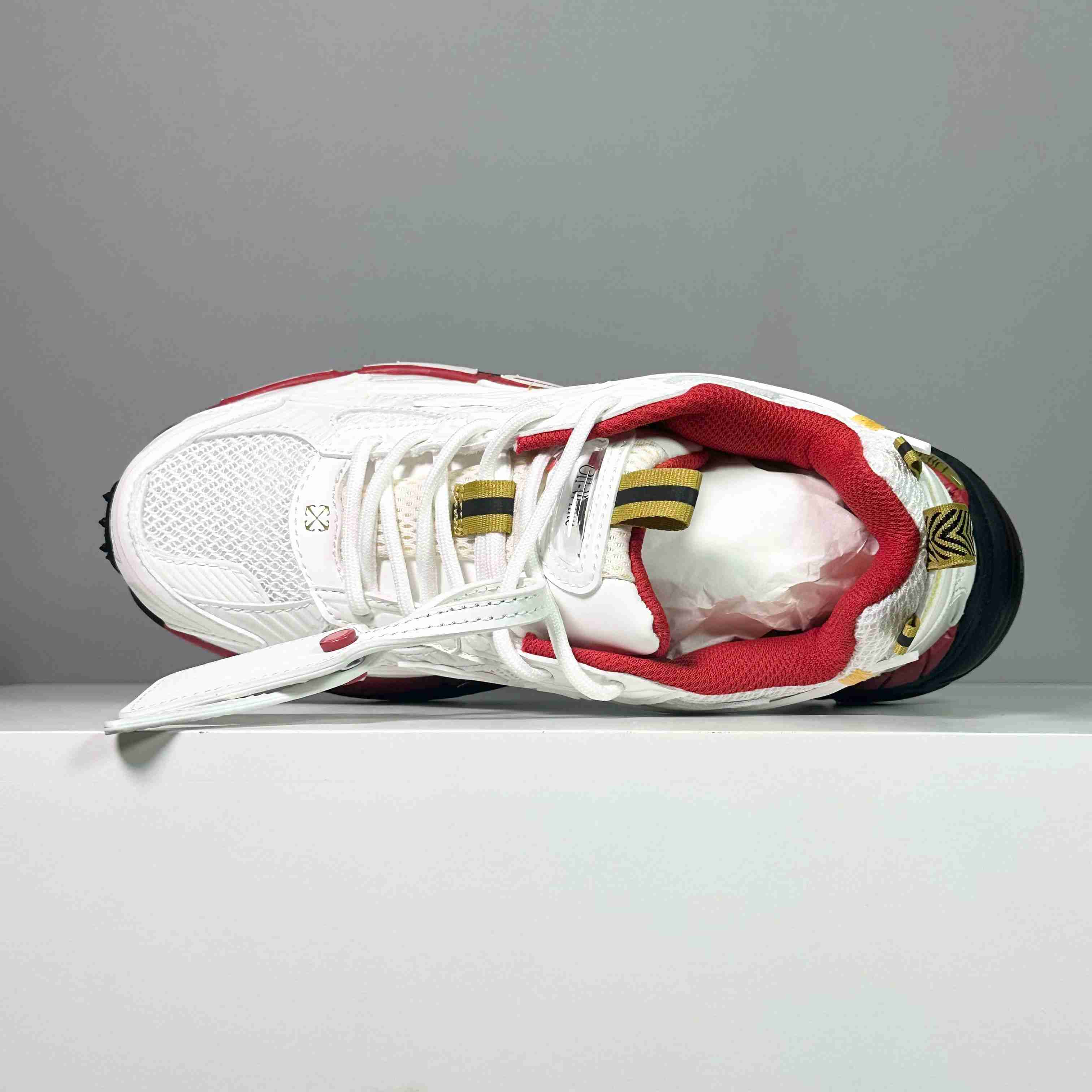 Off-White Be Right Back Holiday Exclusive Runner Sneakers - DesignerGu