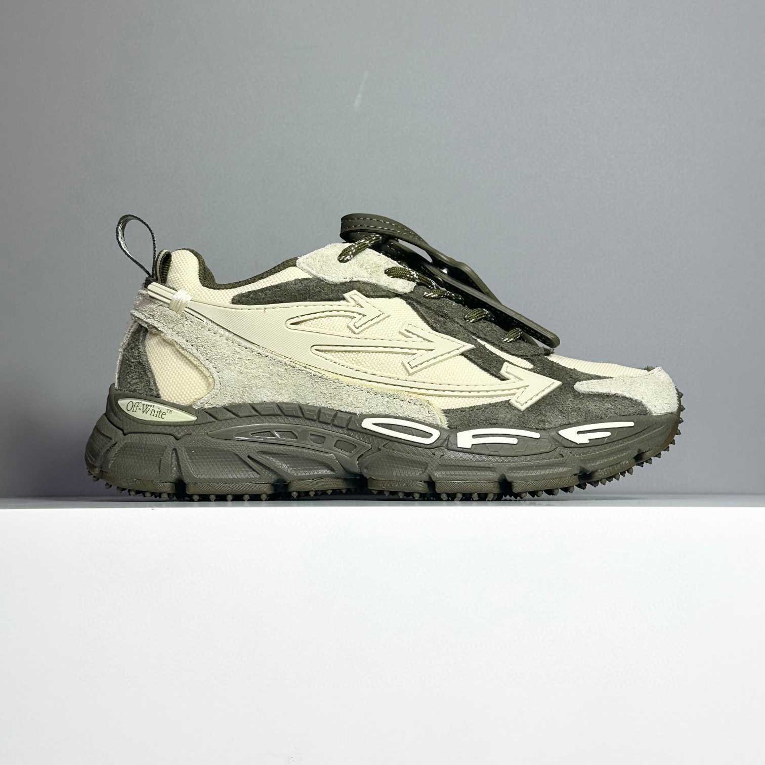 Off-White Be Right Back Sneakers - DesignerGu