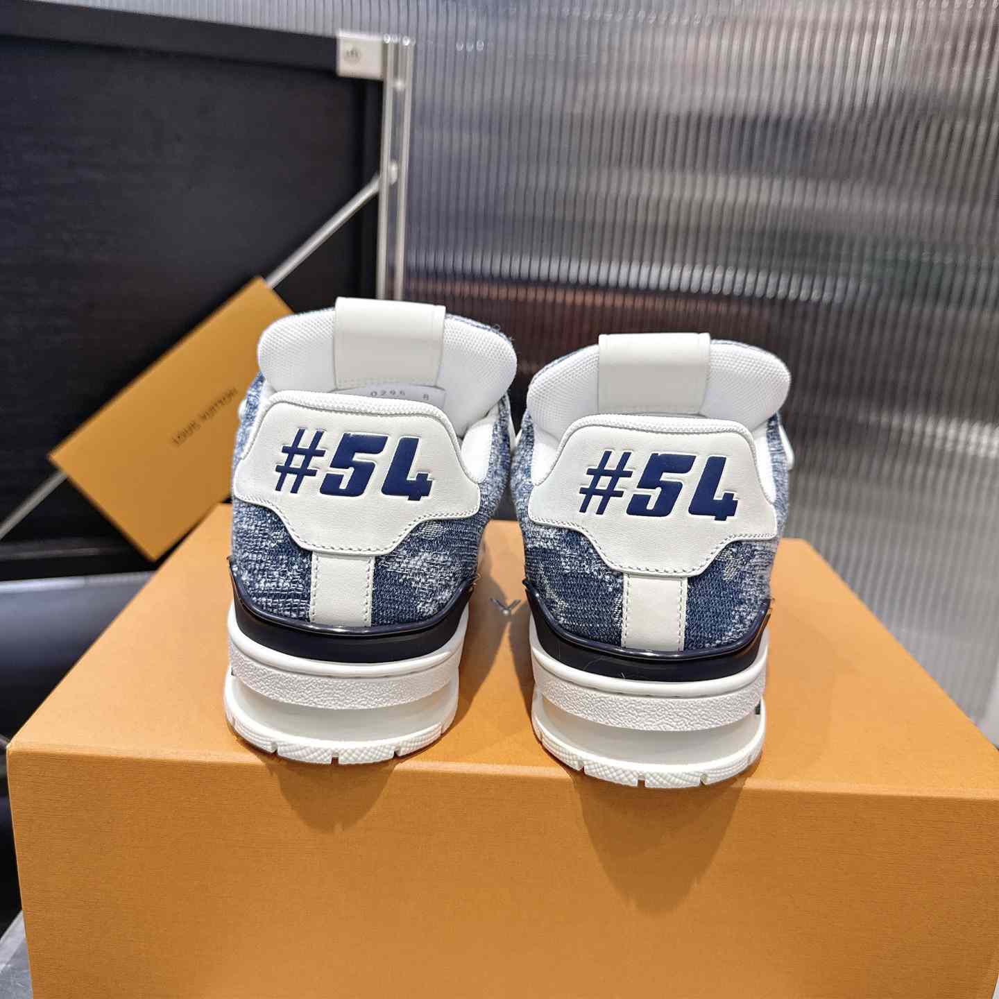 Louis Vuitton LV Trainer Sneaker 1AJAR0 (upon uk size） - DesignerGu