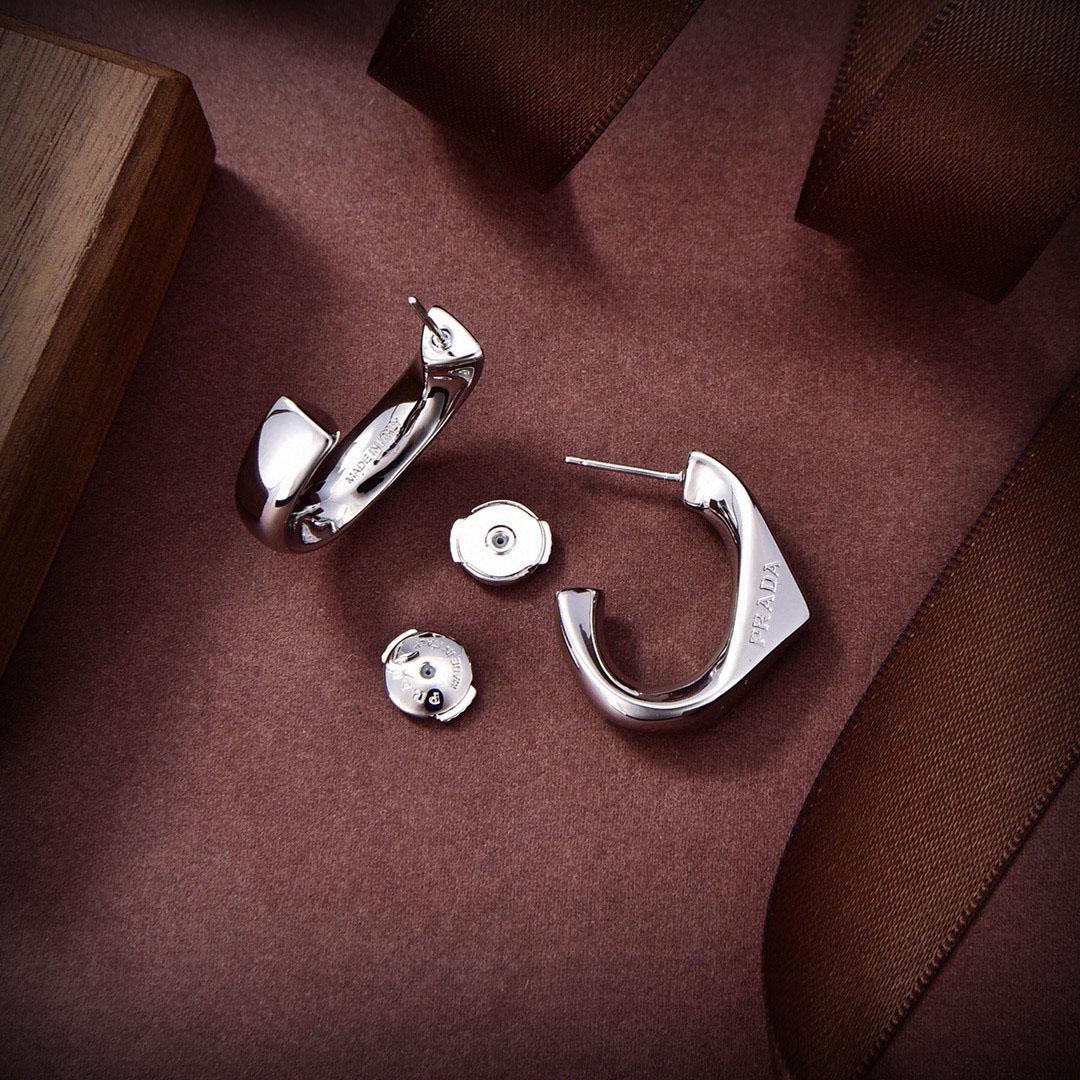 Prada Eternal Earrings - DesignerGu