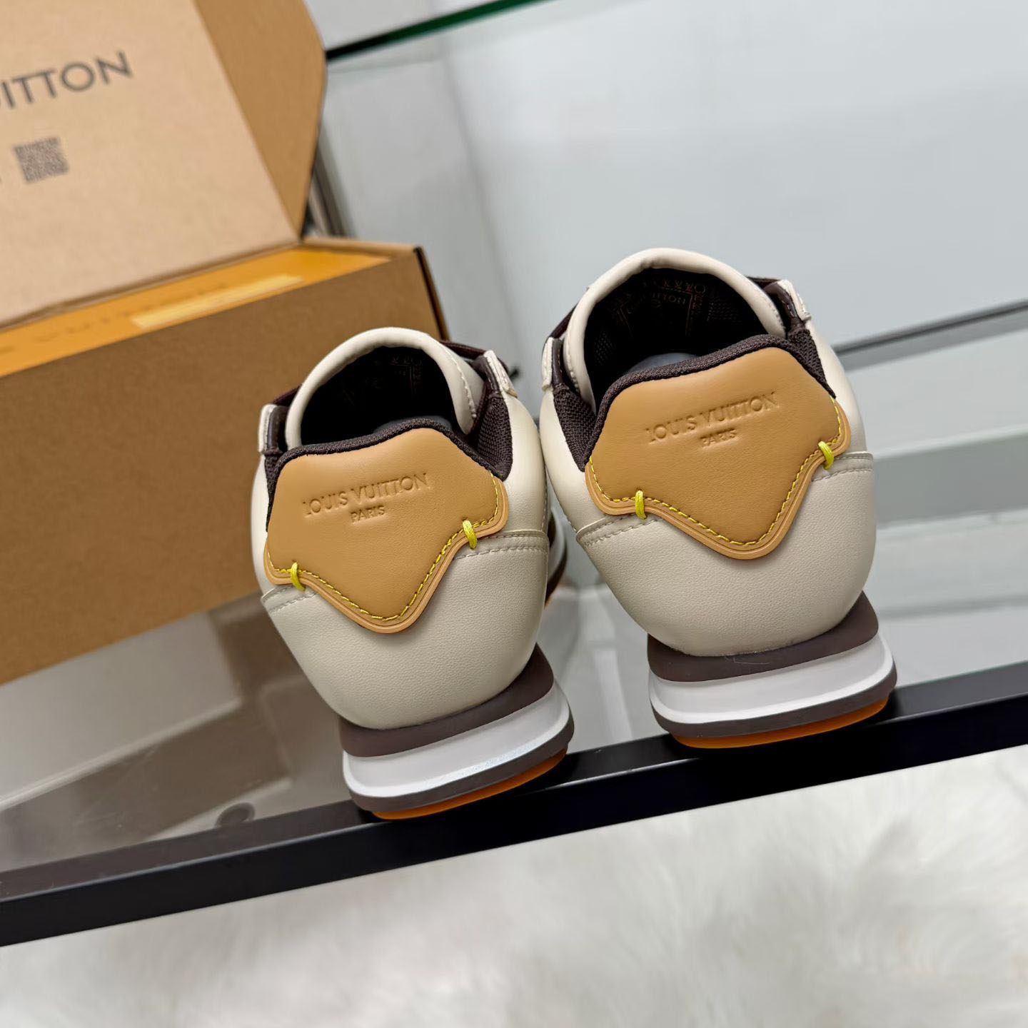 Louis Vuitton LV BUTTERSOFT Sneaker 1AIWWL - DesignerGu