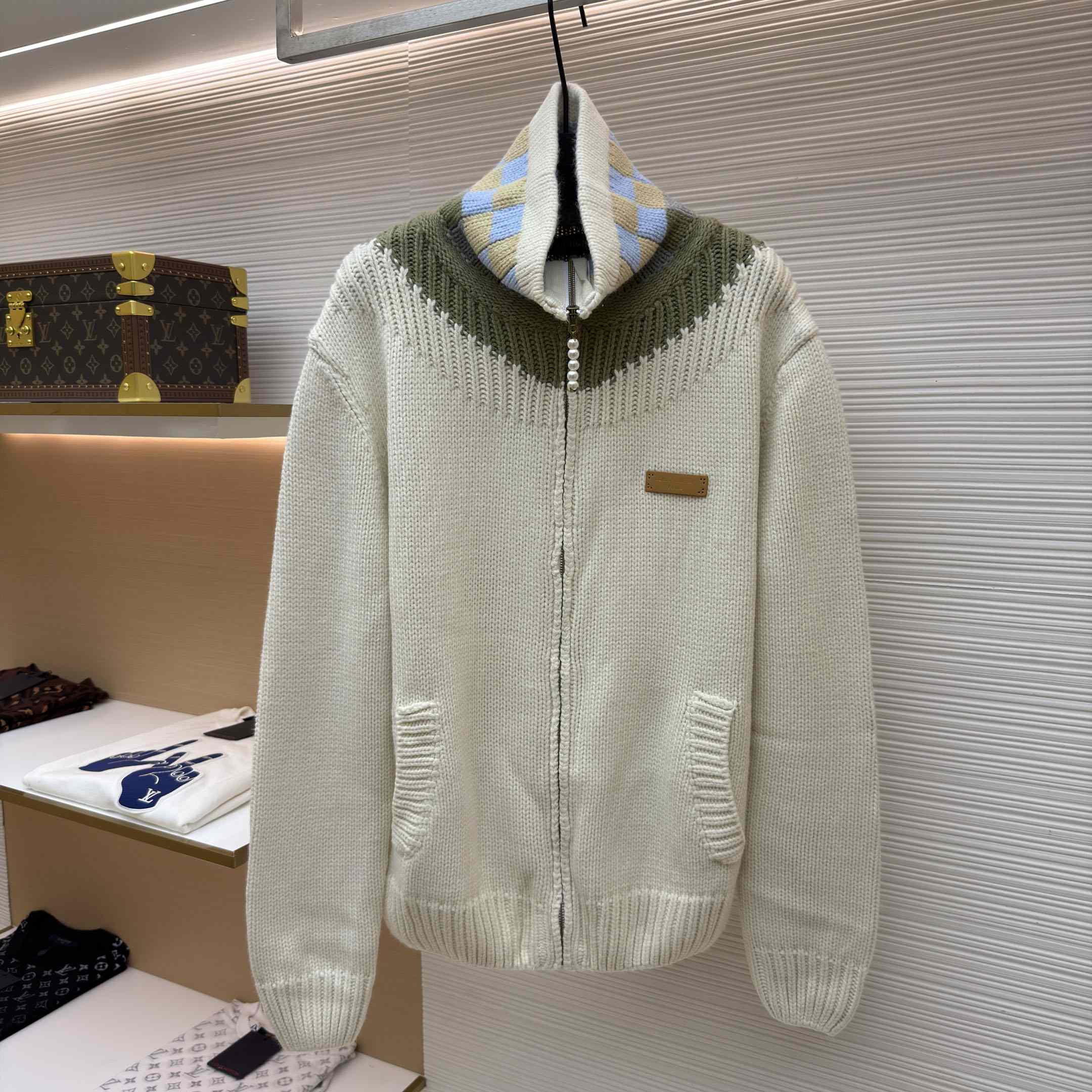 Louis Vuitton Zipped Intarsia Track Top 1AJUVN - DesignerGu