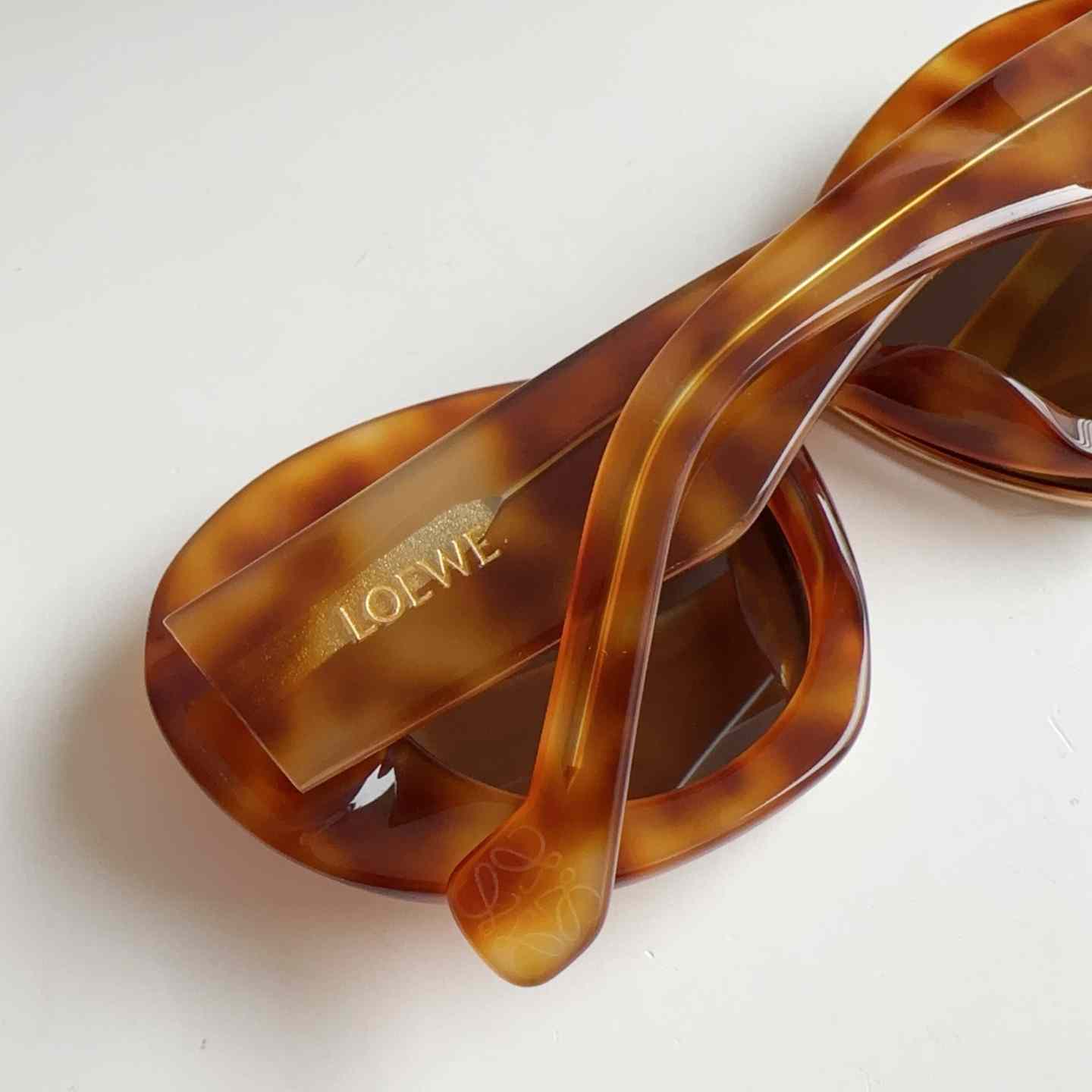 Loewe LW40120I Sunglasses   - DesignerGu