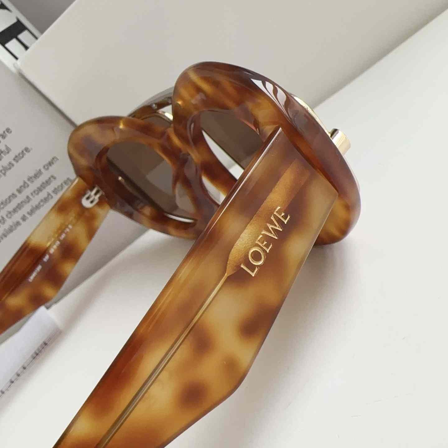 Loewe LW40120I Sunglasses   - DesignerGu