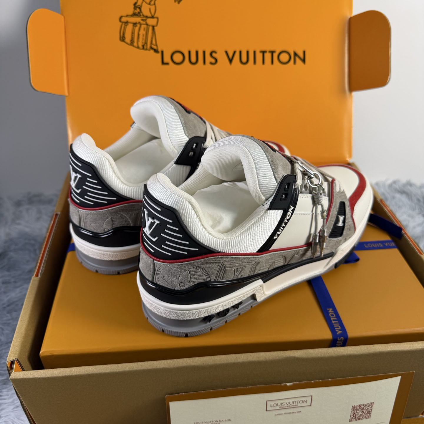 Louis Vuitton LV Trainer Sneaker 1AKP7E（upon uk size） - DesignerGu
