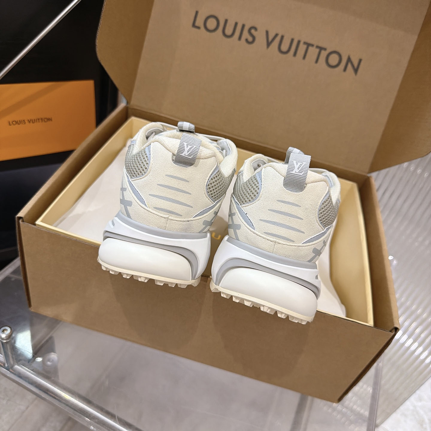 Louis Vuitton LV Tatic Runner Sneaker 1AKC33（upon uk size） - DesignerGu