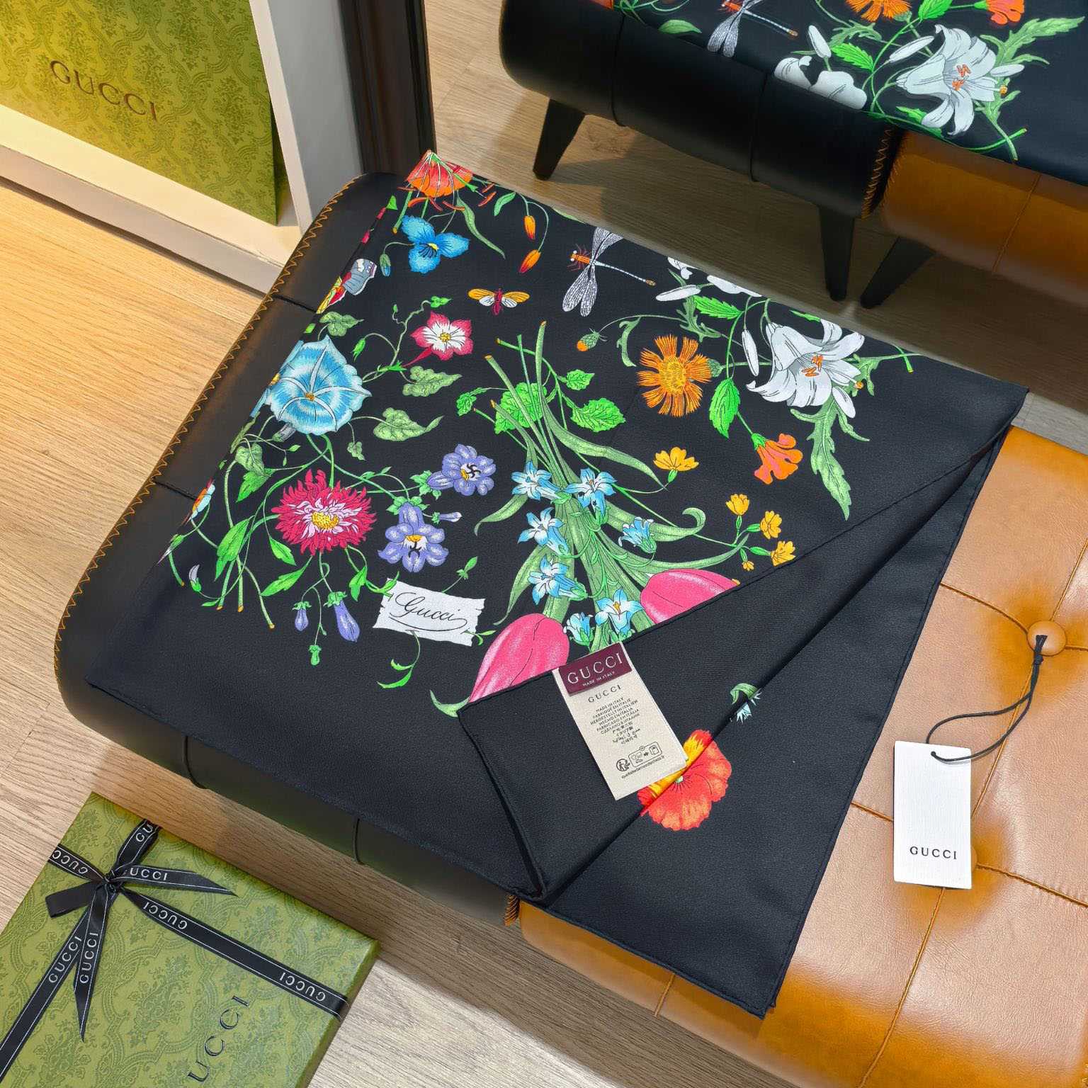 Gucci Printed Flora Silk Twill Carré - DesignerGu